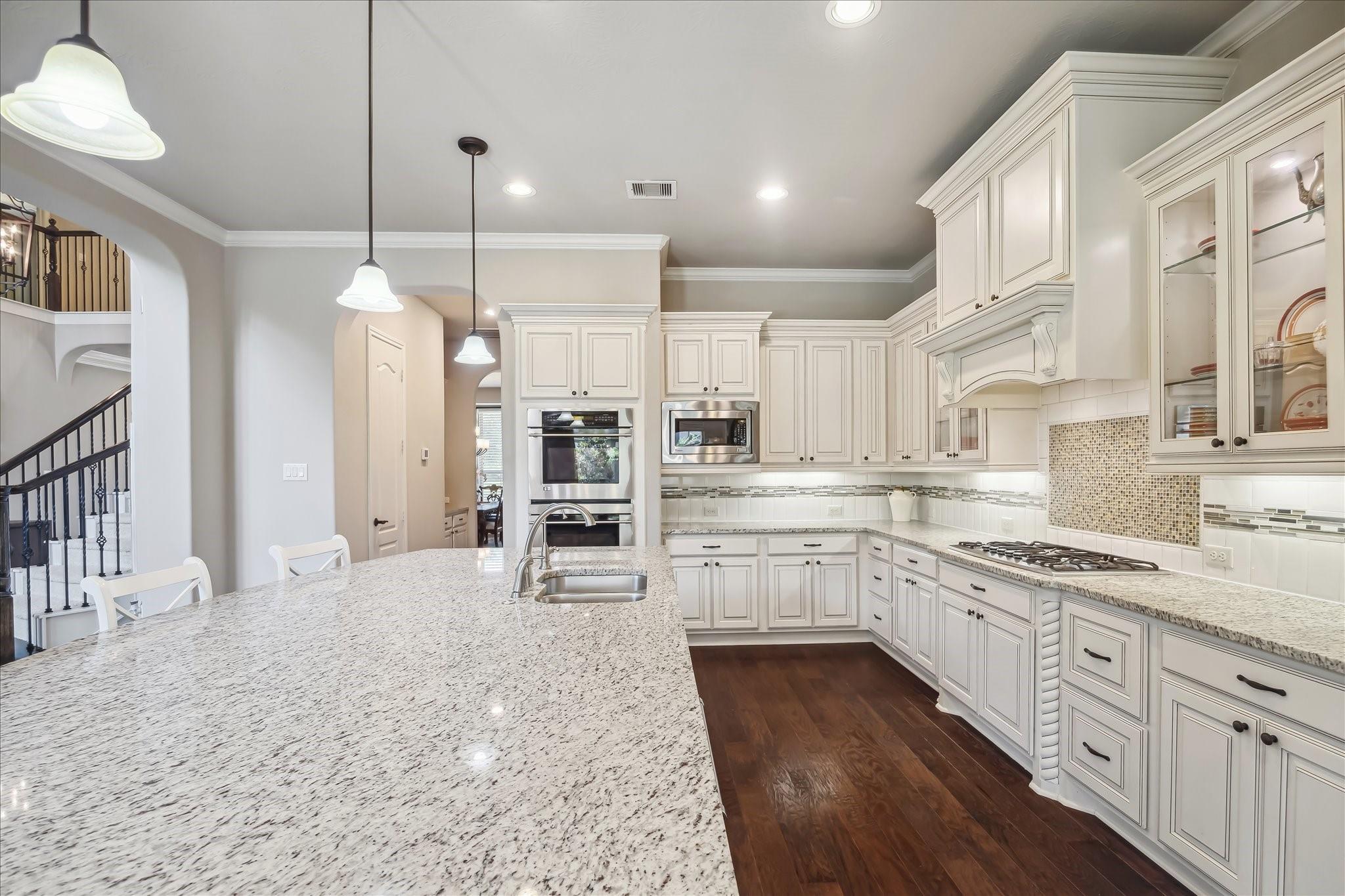 Sugar Land, Texas, 77479, United States, 5 Bedrooms Bedrooms, ,5 BathroomsBathrooms,Residential,Active,1894213