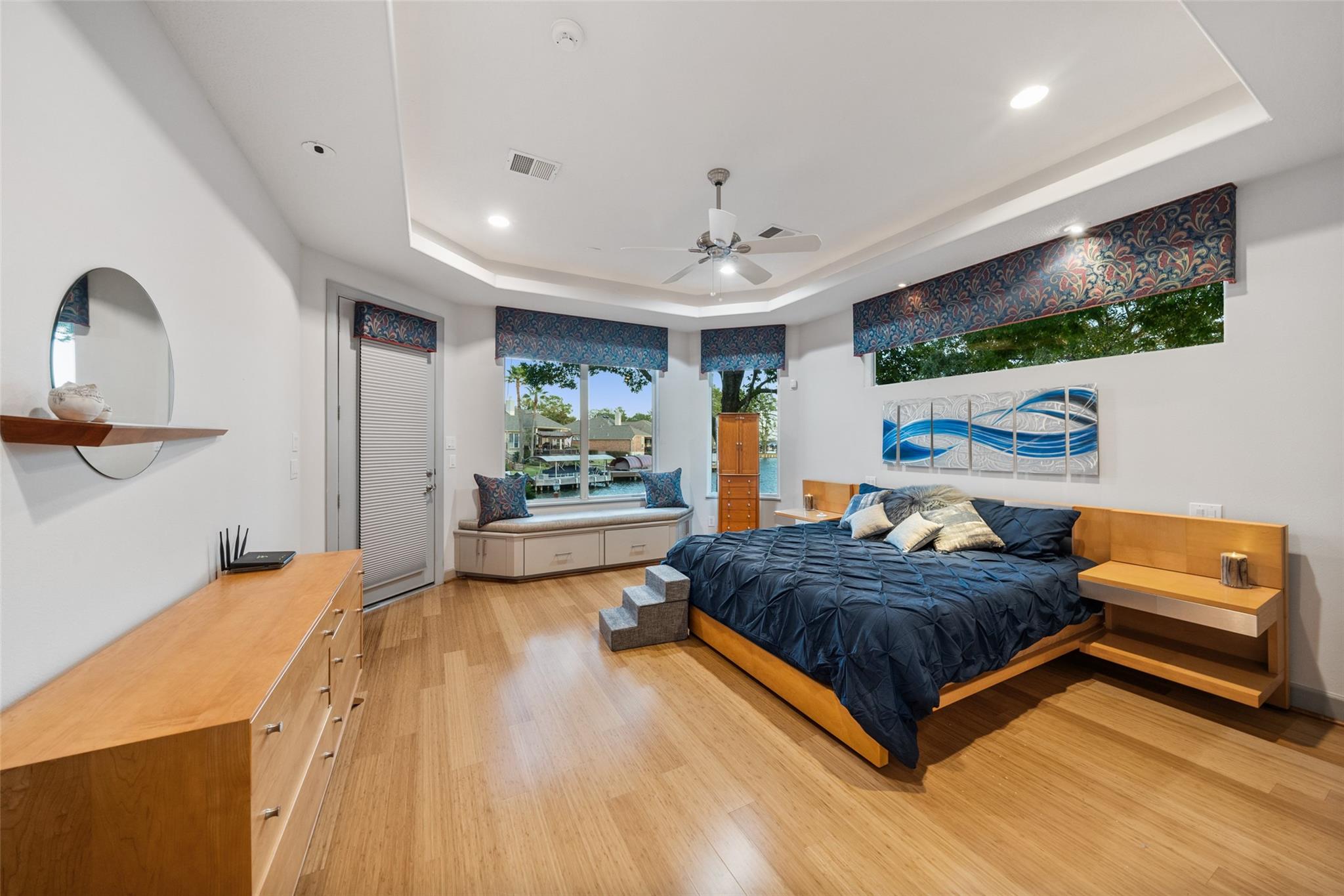 Montgomery, Texas, 77356, United States, 3 Bedrooms Bedrooms, ,4 BathroomsBathrooms,Residential,Active,1992537