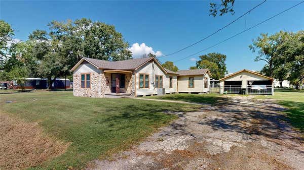 203 S 6TH ST, HIGHLANDS, TX 77562 - Image 1