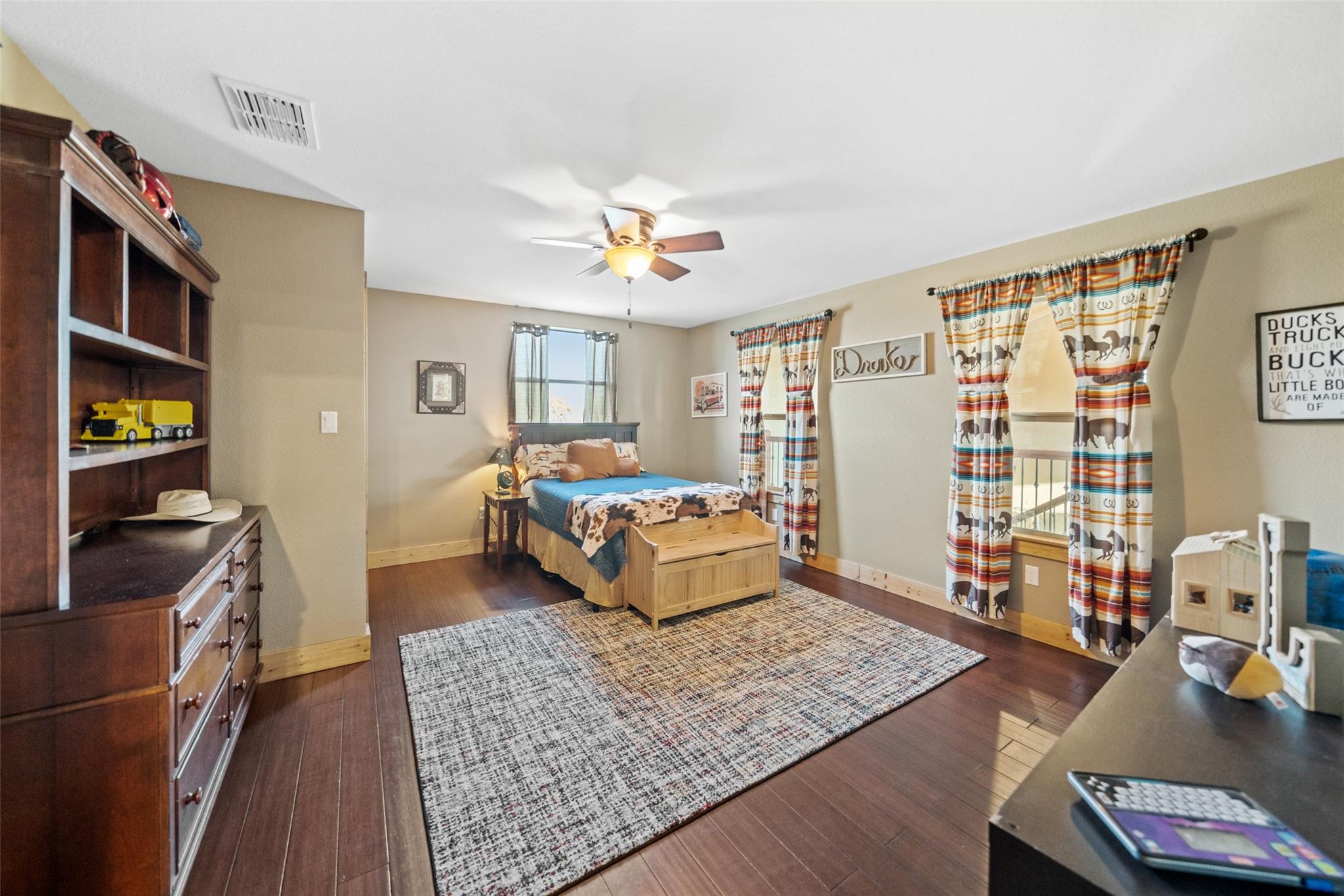 Centerville, Texas, 75833, United States, 6 Bedrooms Bedrooms, ,3 BathroomsBathrooms,Residential,Active,1862877