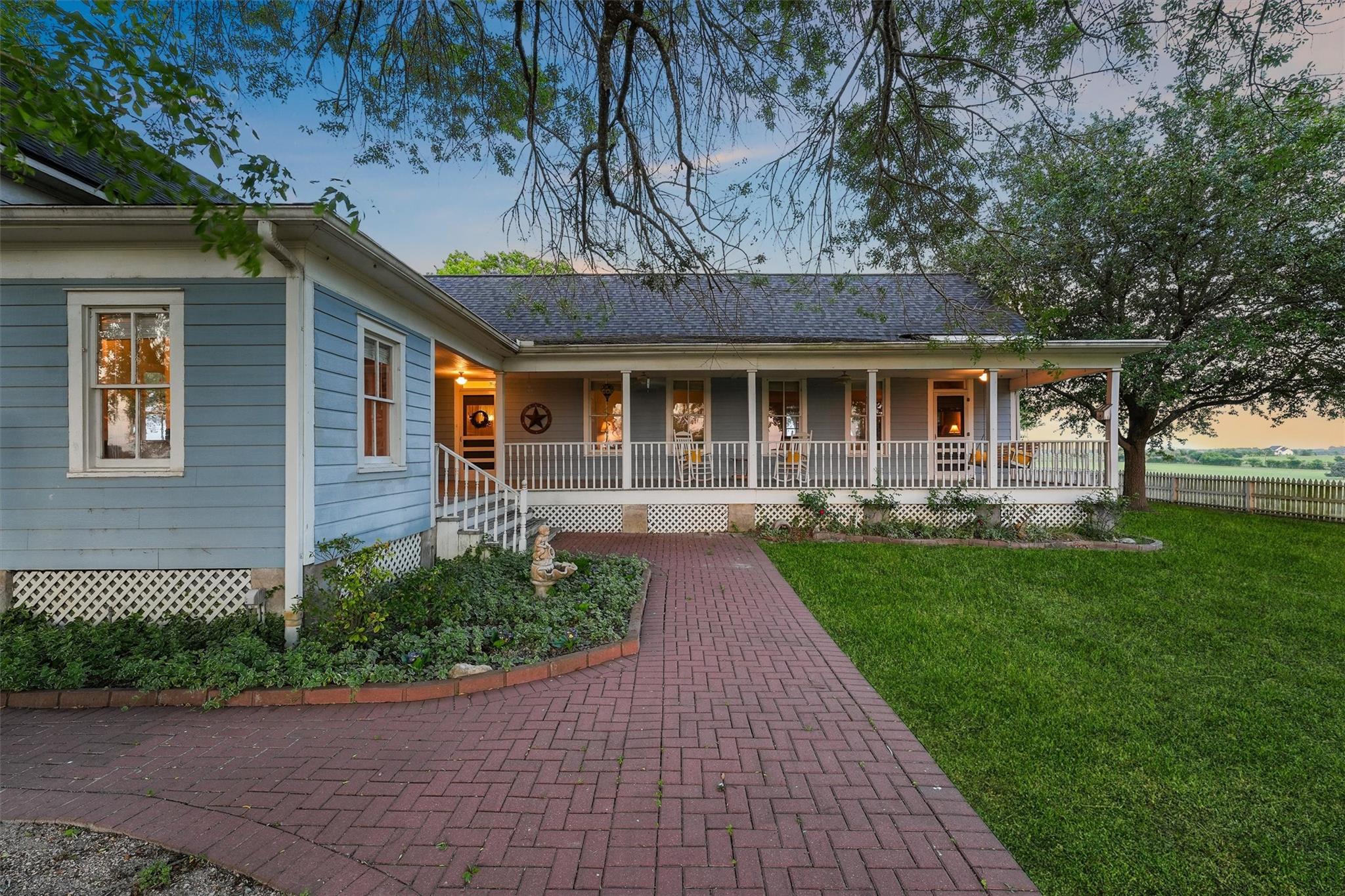 Brenham, Texas, 77833, United States, 3 Bedrooms Bedrooms, ,3 BathroomsBathrooms,Residential,Active,1920281