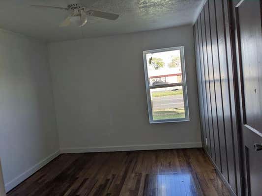 7546 GREENDOWNS ST, HOUSTON, TX 77087, photo 4 of 8