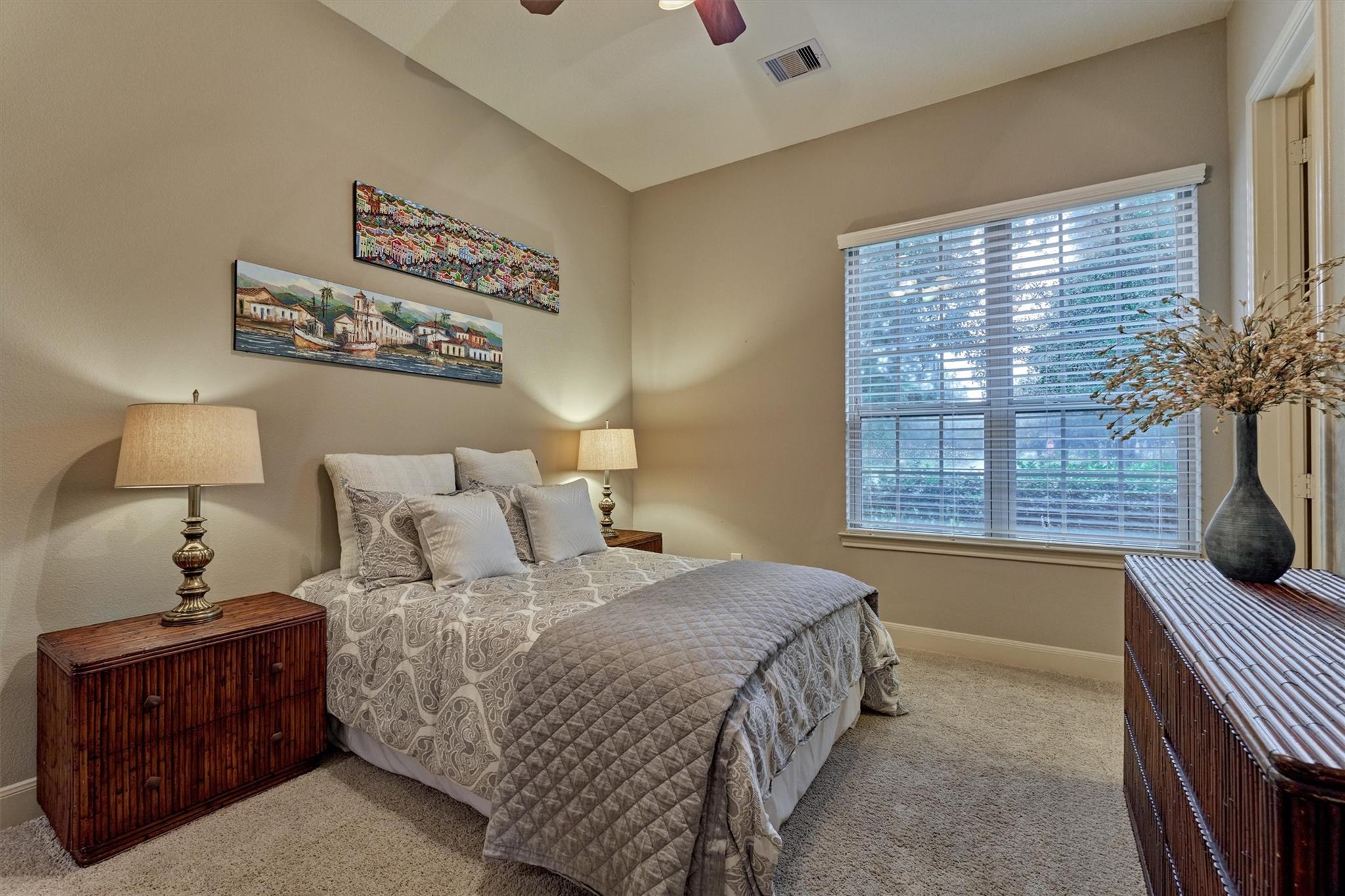 Montgomery, Texas, 77316, United States, 5 Bedrooms Bedrooms, ,4 BathroomsBathrooms,Residential,Active,1927663