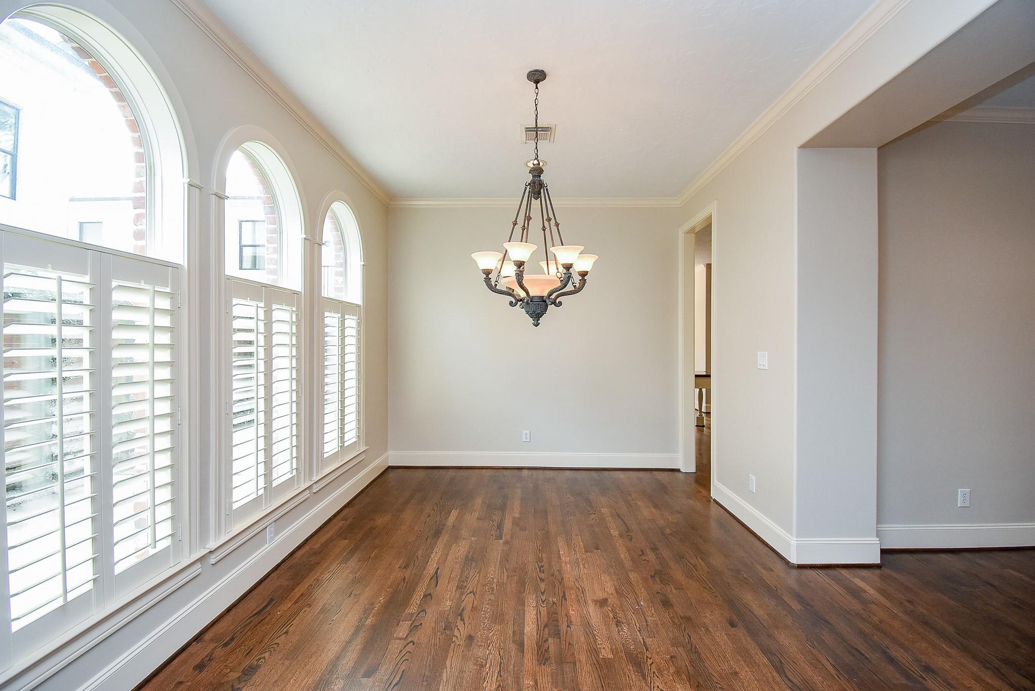 Houston, Texas, 77098, United States, 4 Bedrooms Bedrooms, ,4 BathroomsBathrooms,Residential,Pending,2007219