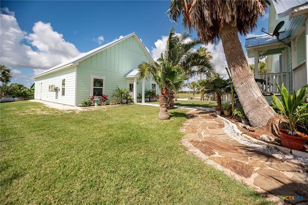 Port Lavaca, Texas, 77979, United States, 3 Bedrooms Bedrooms, ,3 BathroomsBathrooms,Residential,Active,1871222