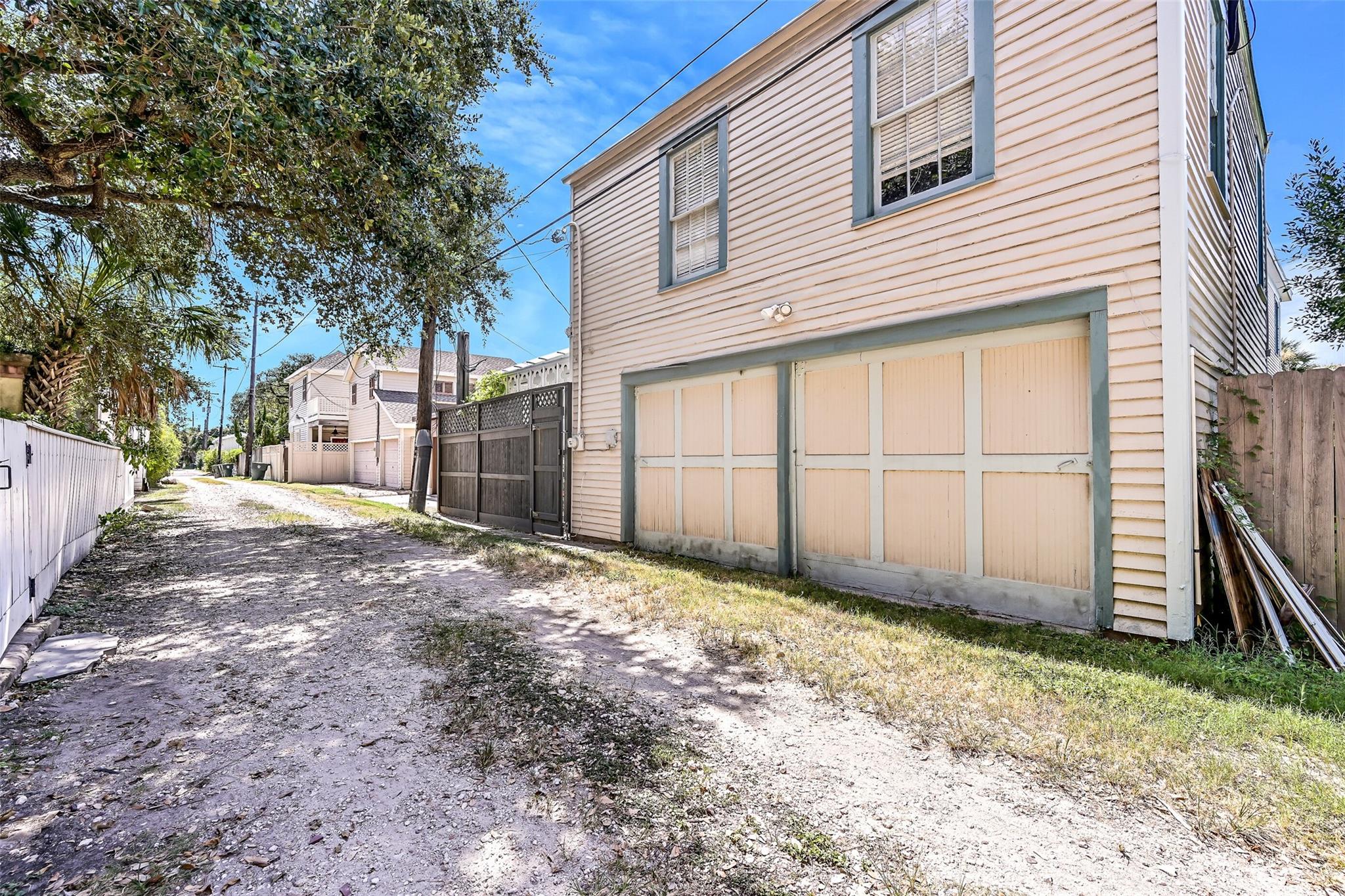 Galveston, Texas, 77550, United States, 6 Bedrooms Bedrooms, ,4 BathroomsBathrooms,Residential,Active,1899876