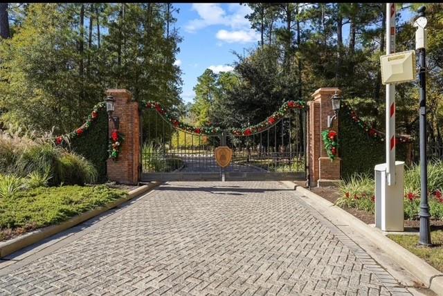 Montgomery, Texas, 77316, United States, 4 Bedrooms Bedrooms, ,5 BathroomsBathrooms,Residential,Active,2007264