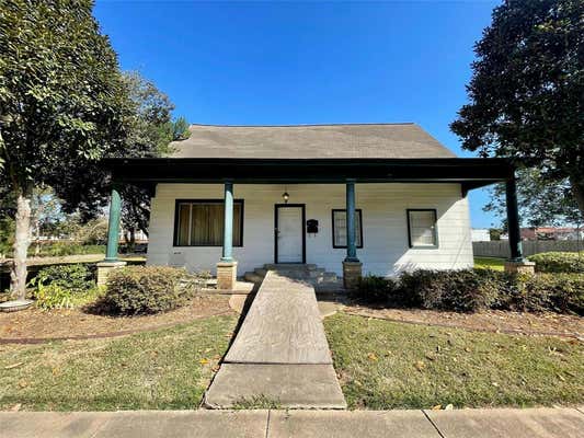 416 W BURLESON ST, WHARTON, TX 77488 - Image 1