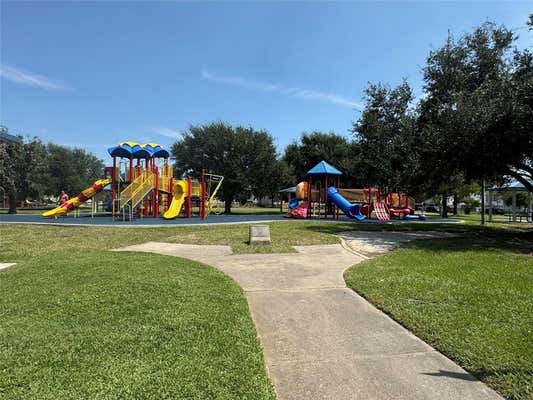 705 12TH ST, GALVESTON, TX 77550, photo 5 of 5