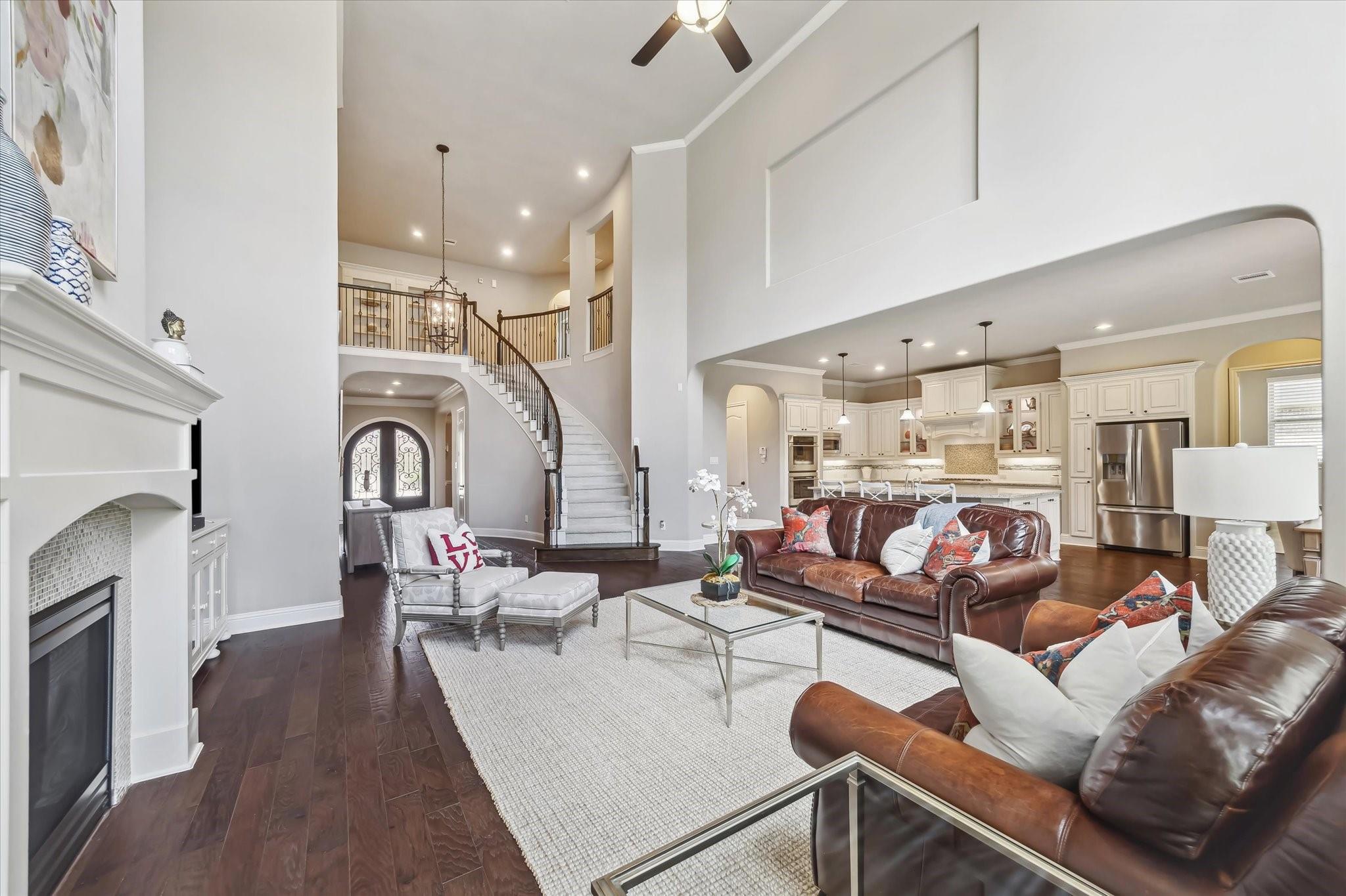 Sugar Land, Texas, 77479, United States, 5 Bedrooms Bedrooms, ,5 BathroomsBathrooms,Residential,Active,1894213