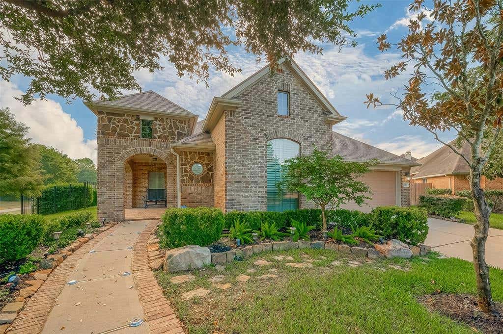 18303 E LAURA SHORE DR, CYPRESS, TX 77433, photo 1 of 50