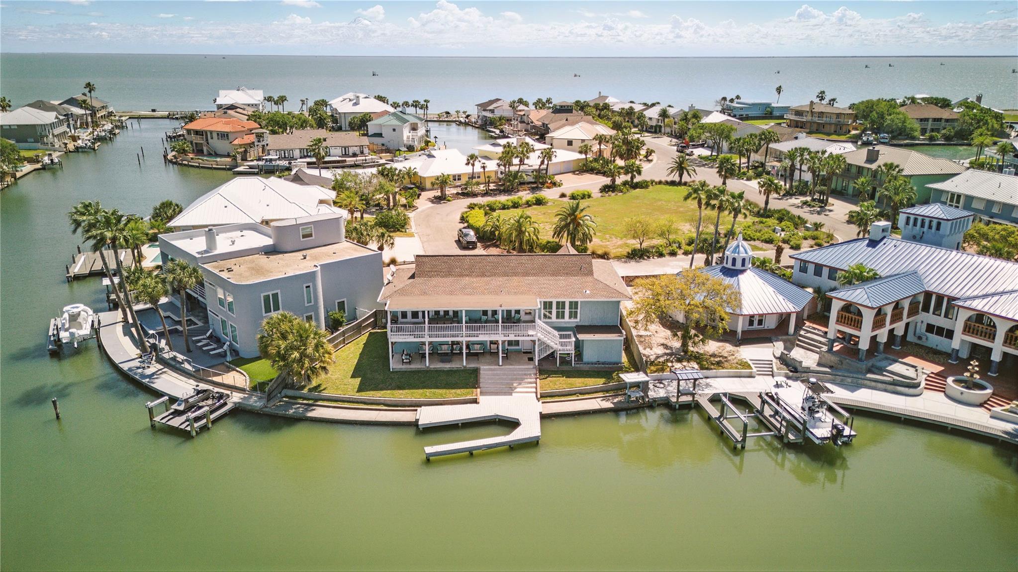 Rockport, Texas, 78382, United States, ,4 BathroomsBathrooms,Residential,Active,1778702