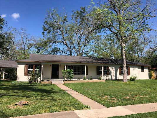 201 N PECAN, MOULTON, TX 77975 - Image 1