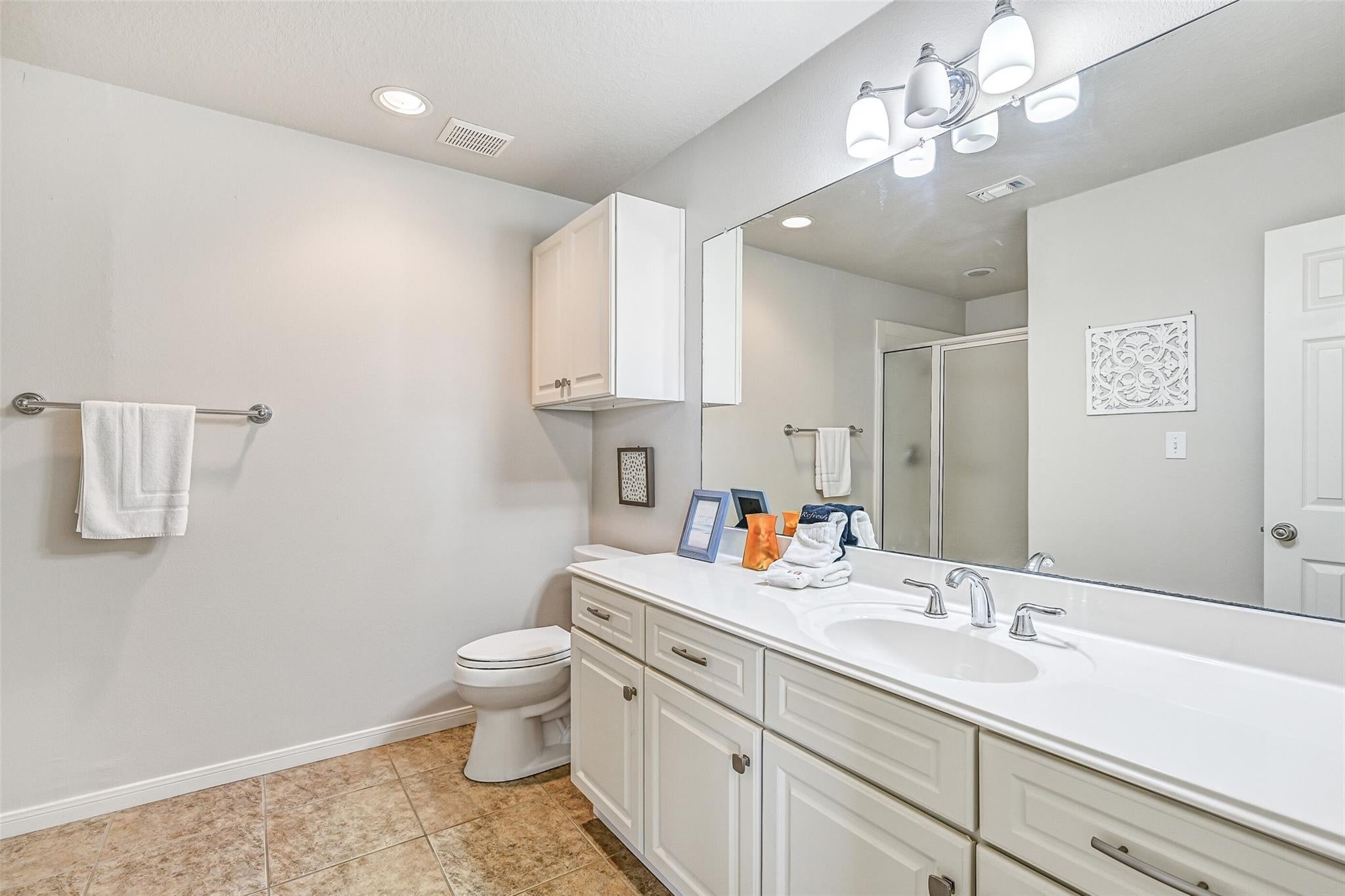 Galveston, Texas, 77554, United States, 4 Bedrooms Bedrooms, ,4 BathroomsBathrooms,Residential,Active,1954414