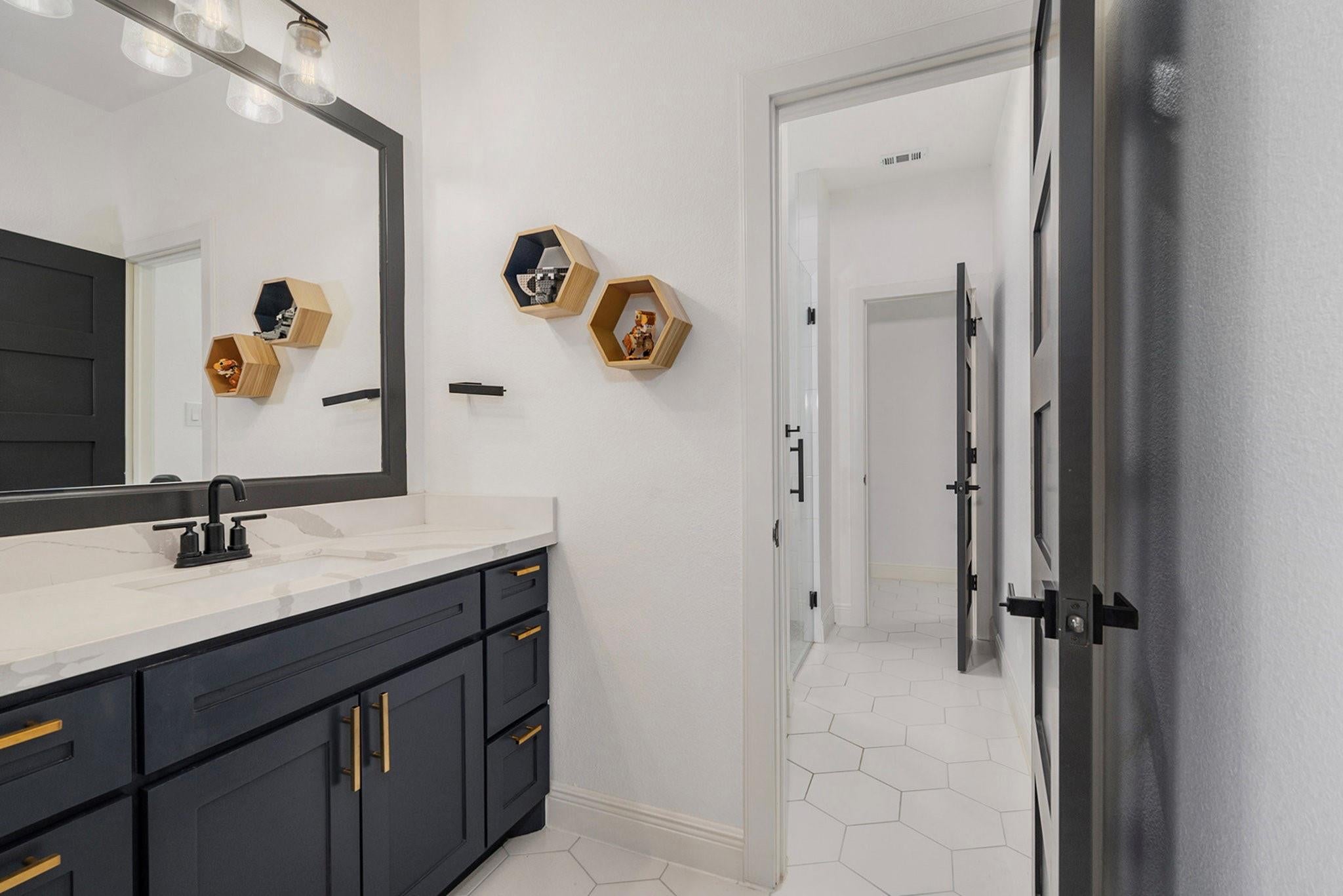 Conroe, Texas, 77304, United States, 6 Bedrooms Bedrooms, ,7 BathroomsBathrooms,Residential,Active,1971805