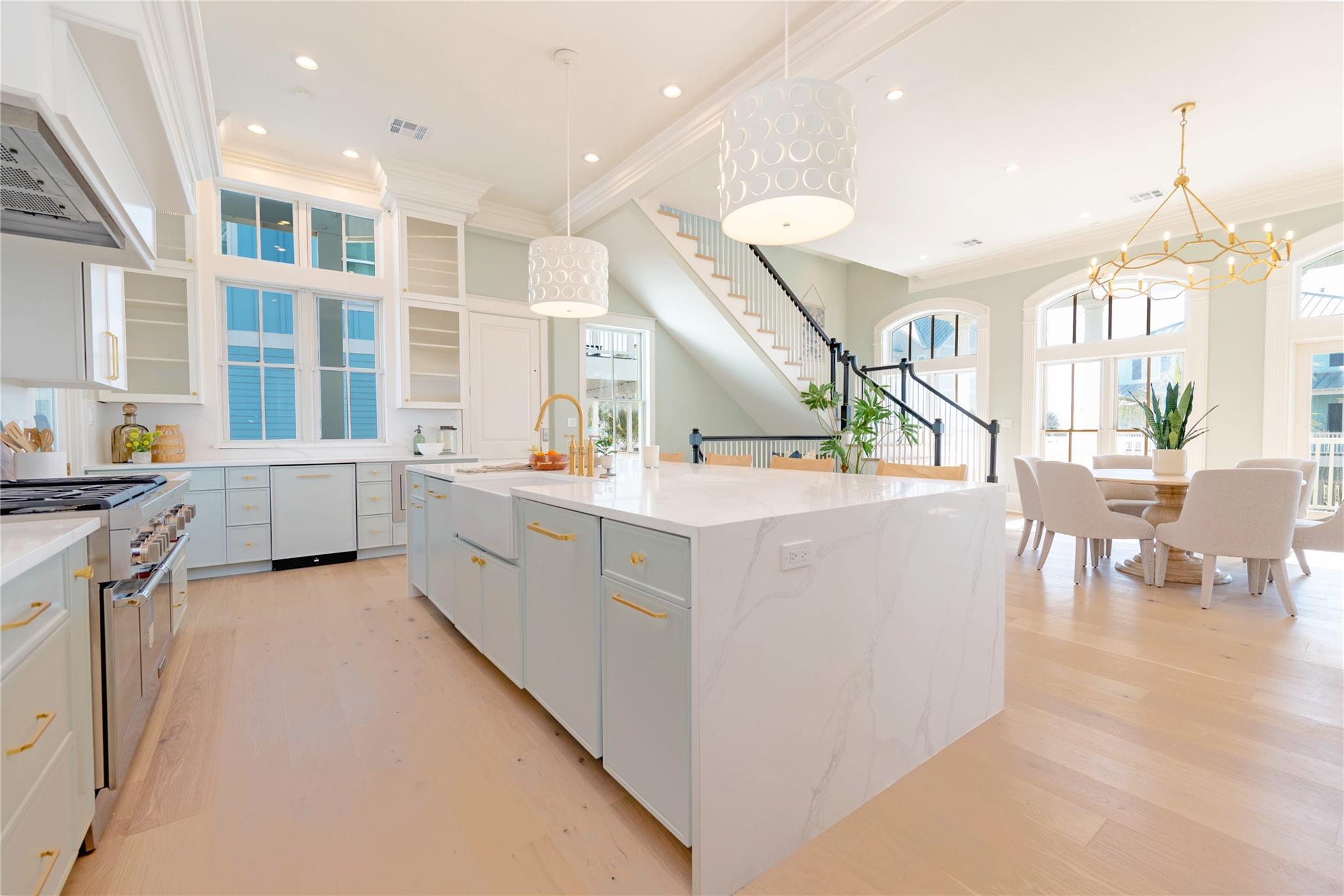 Galveston, Texas, 77554, United States, 6 Bedrooms Bedrooms, ,6 BathroomsBathrooms,Residential,Active,2014924