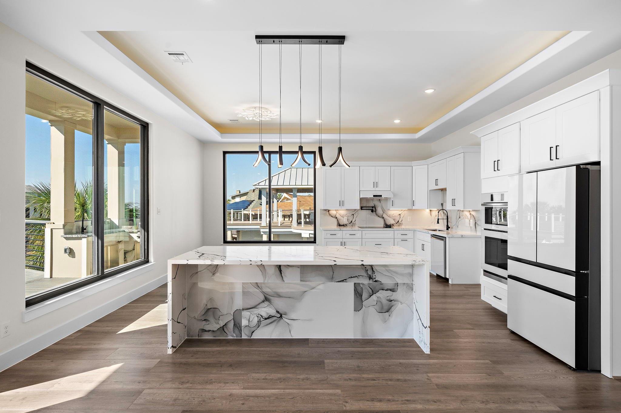 Tiki Island, Texas, 77554, United States, 4 Bedrooms Bedrooms, ,4 BathroomsBathrooms,Residential,Active,1962240