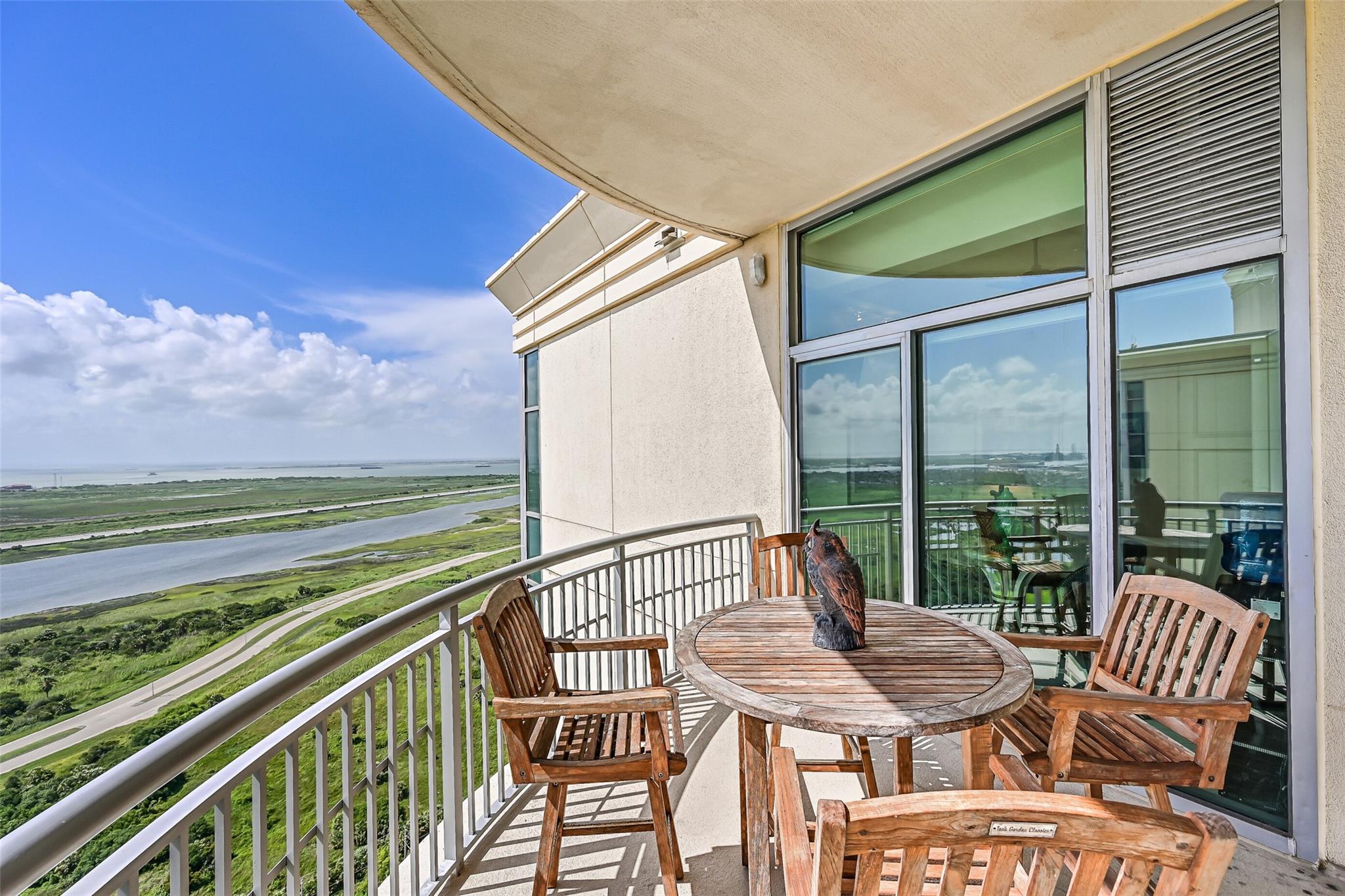 Galveston, Texas, 77550, United States, ,4 BathroomsBathrooms,Residential,Active,1867894