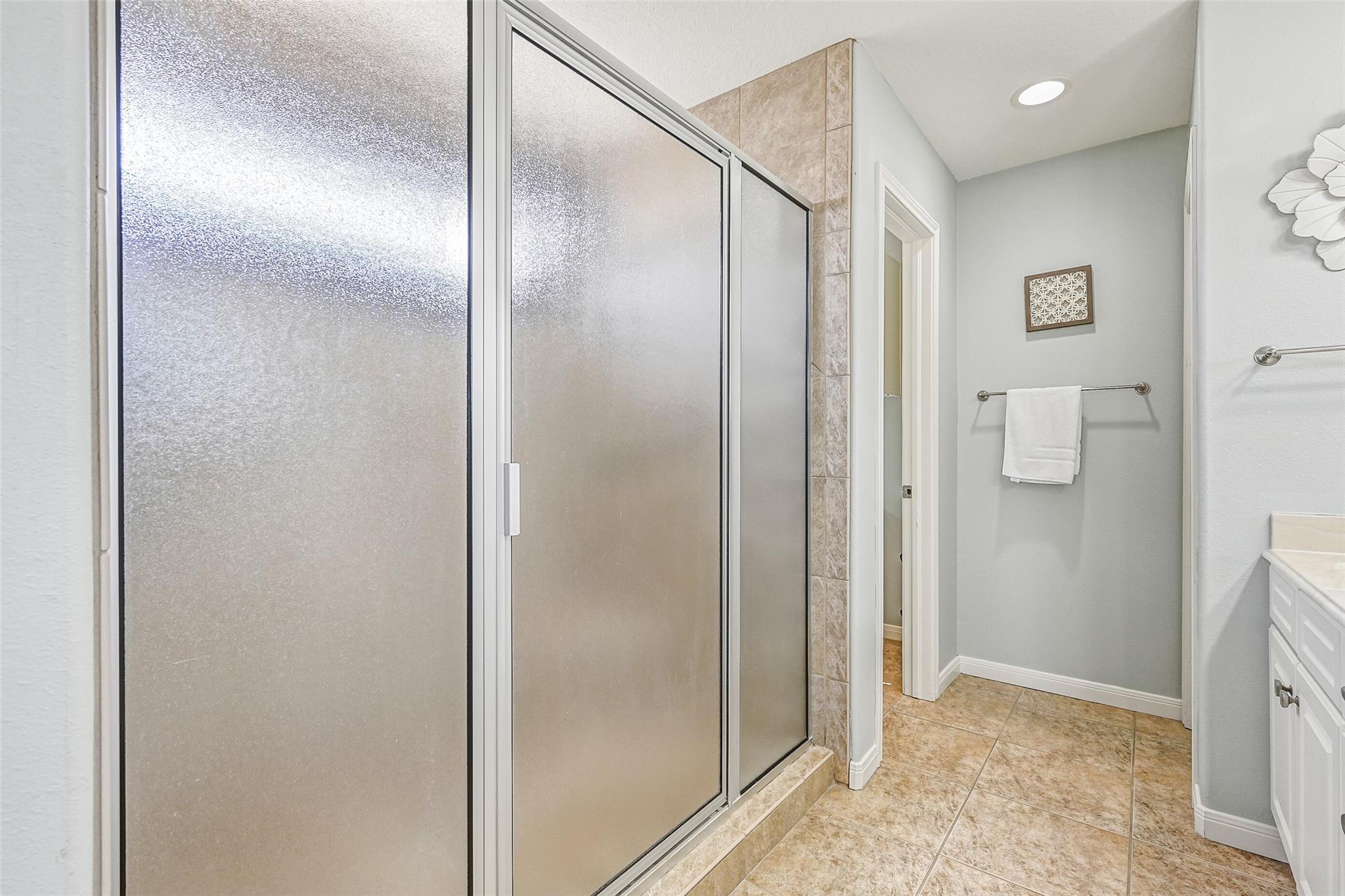 Galveston, Texas, 77554, United States, 4 Bedrooms Bedrooms, ,4 BathroomsBathrooms,Residential,Active,1954414