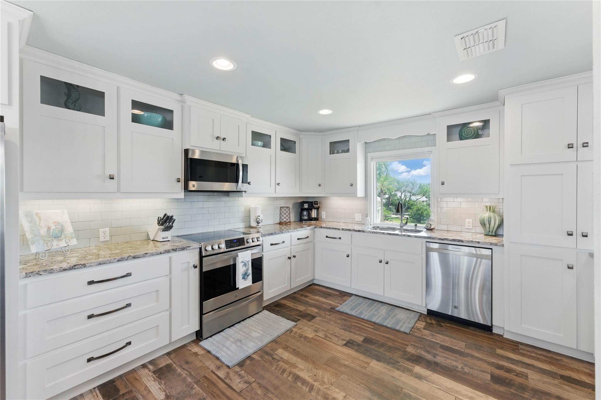 Rockport, Texas, 78382, United States, ,4 BathroomsBathrooms,Residential,Active,1778702