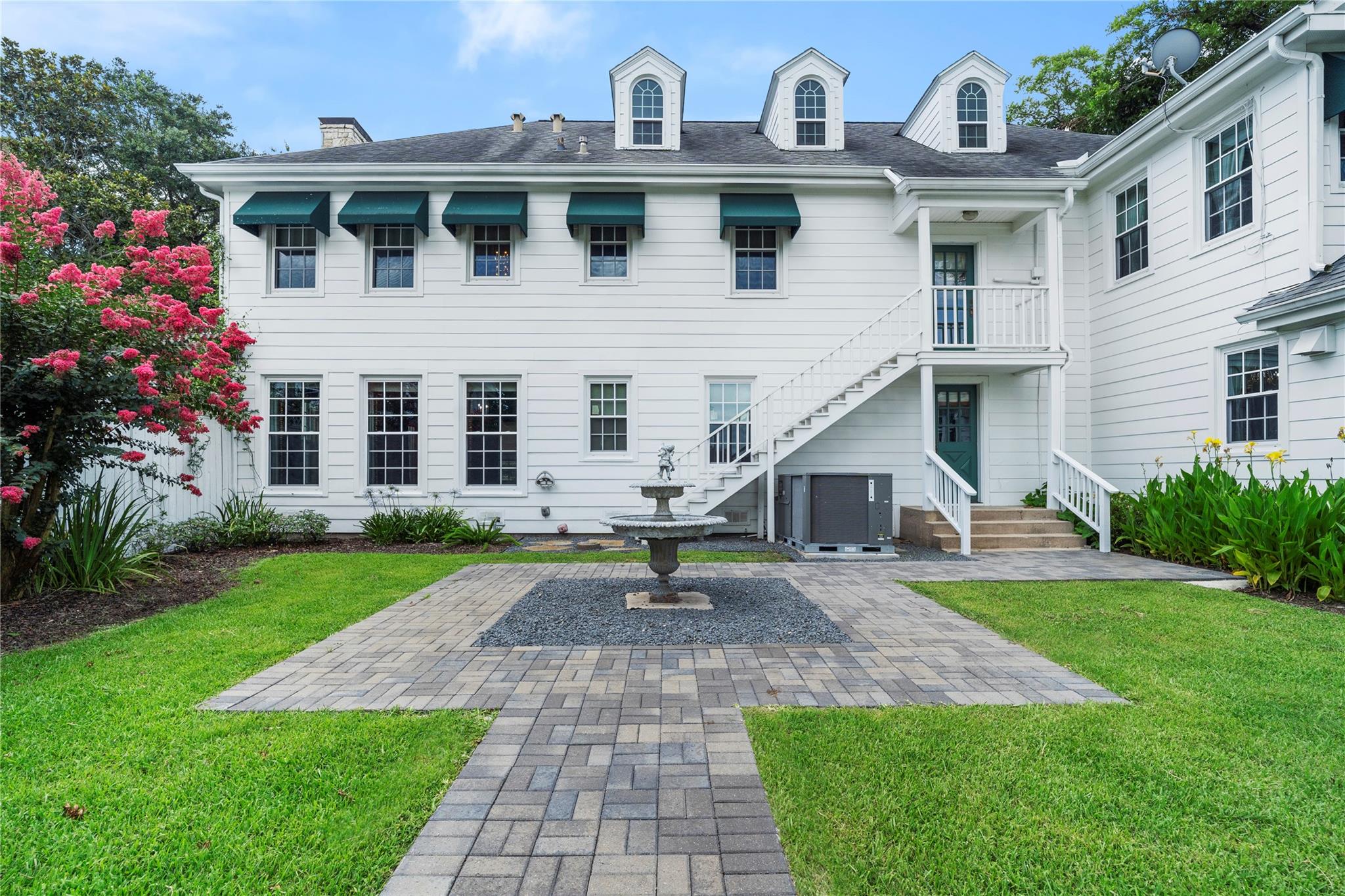 Richmond, Texas, 77469, United States, 7 Bedrooms Bedrooms, ,6 BathroomsBathrooms,Residential,Active,1880354