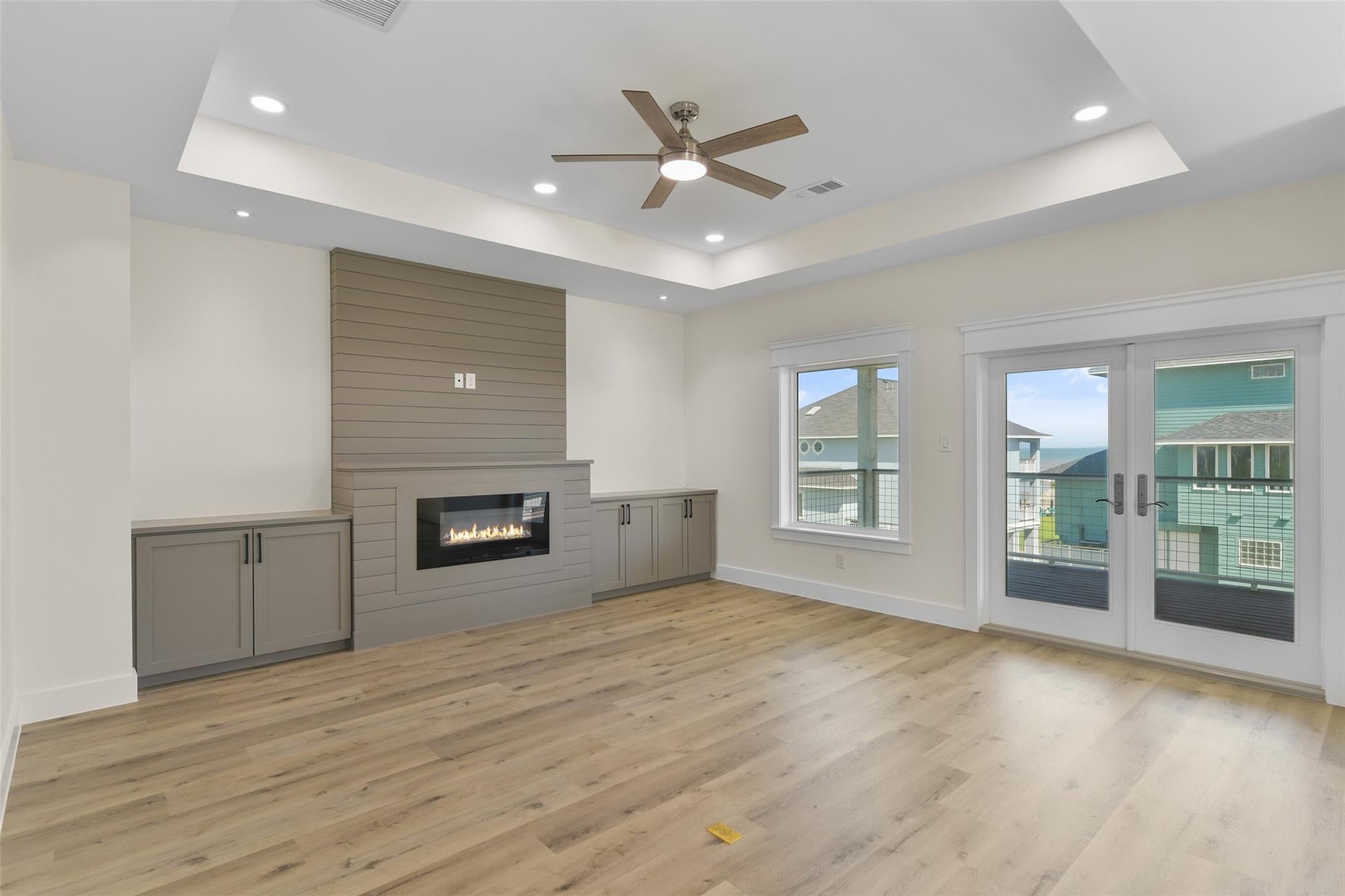 Jamaica Beach, Texas, 77554, United States, 5 Bedrooms Bedrooms, ,5 BathroomsBathrooms,Residential,Active,1884876