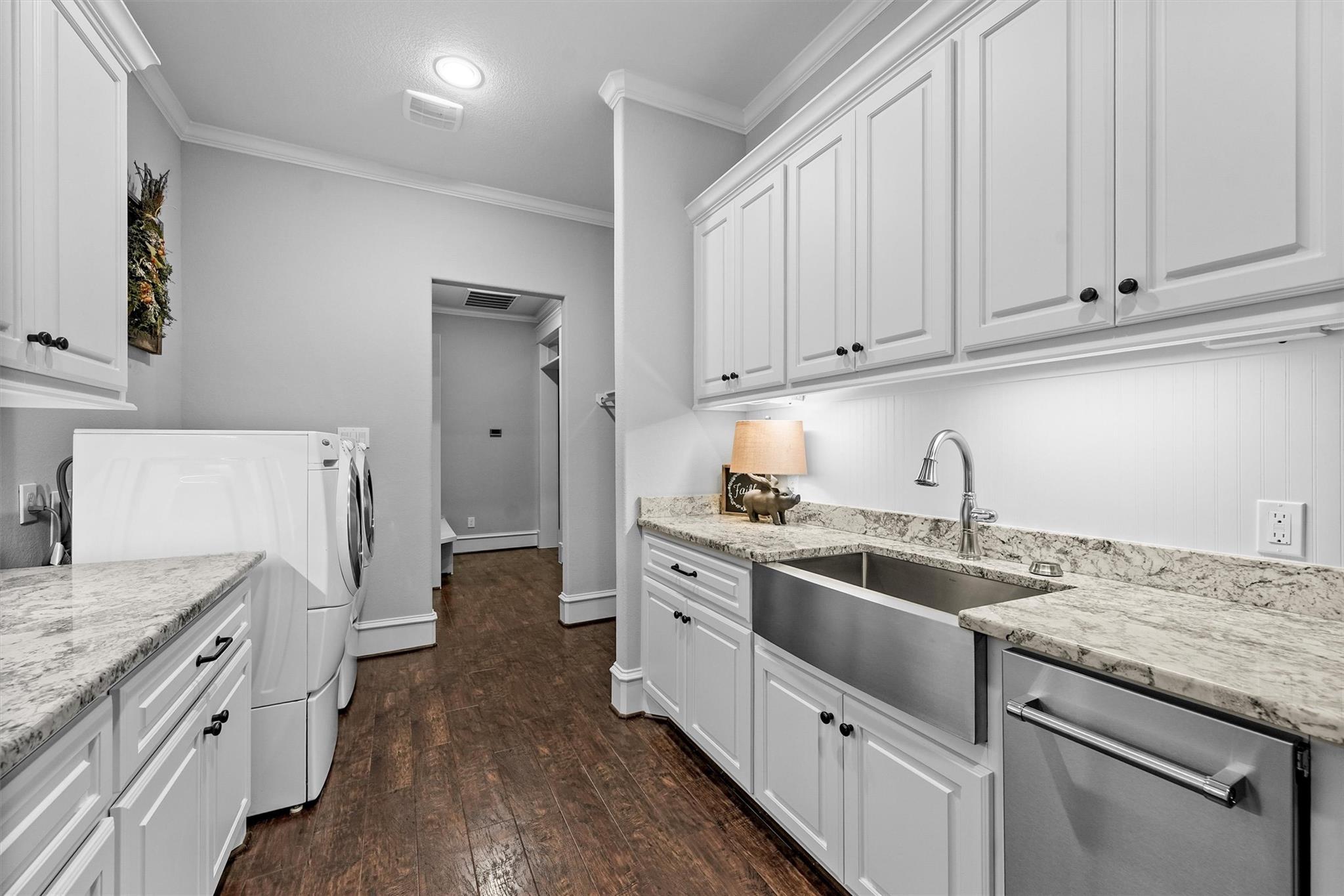 Montgomery, Texas, 77316, United States, 4 Bedrooms Bedrooms, ,3 BathroomsBathrooms,Residential,Active,1953985