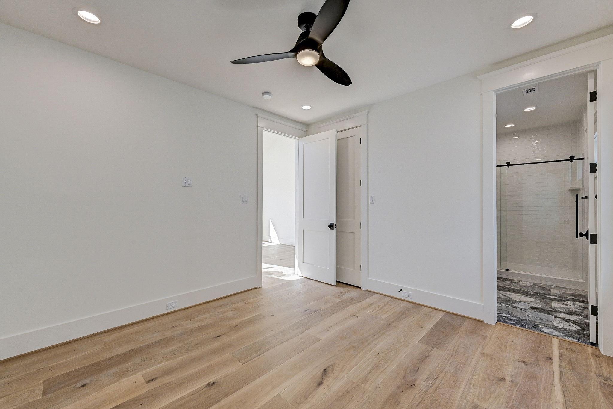 Houston, Texas, 77008, United States, 4 Bedrooms Bedrooms, ,5 BathroomsBathrooms,Residential,Active,1990668