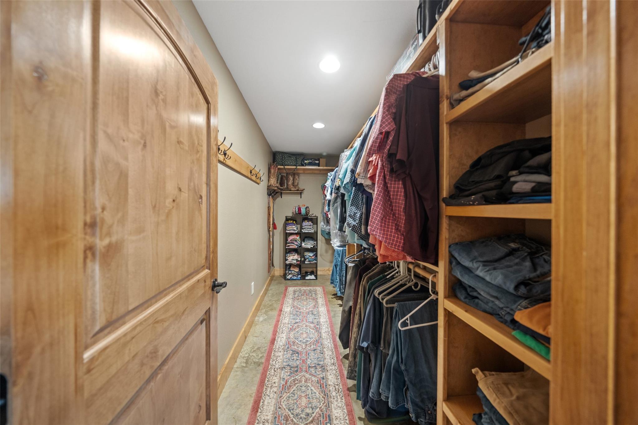 Centerville, Texas, 75833, United States, 6 Bedrooms Bedrooms, ,3 BathroomsBathrooms,Residential,Active,1862877