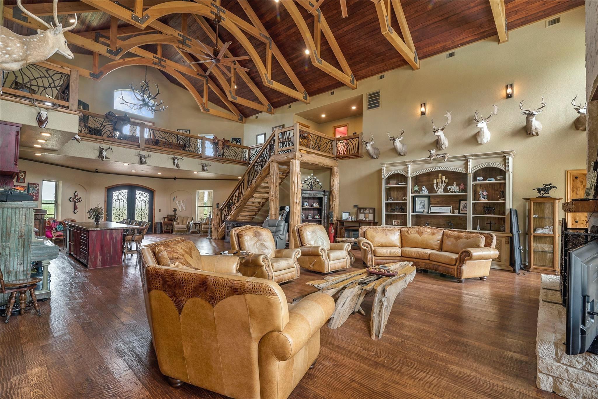 Sweeny, Texas, 77480, United States, 5 Bedrooms Bedrooms, ,5 BathroomsBathrooms,Residential,Active,1919065