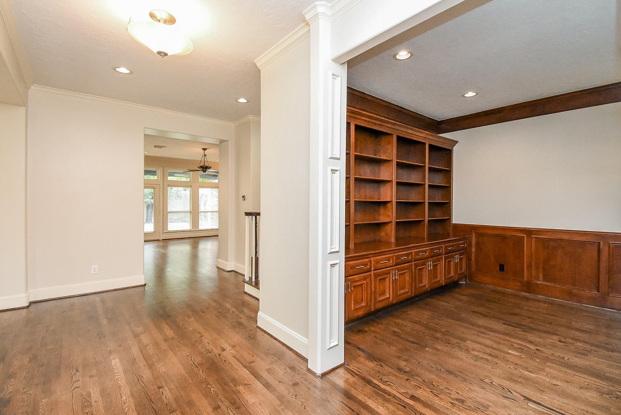 Houston, Texas, 77098, United States, 4 Bedrooms Bedrooms, ,4 BathroomsBathrooms,Residential,Pending,2007219