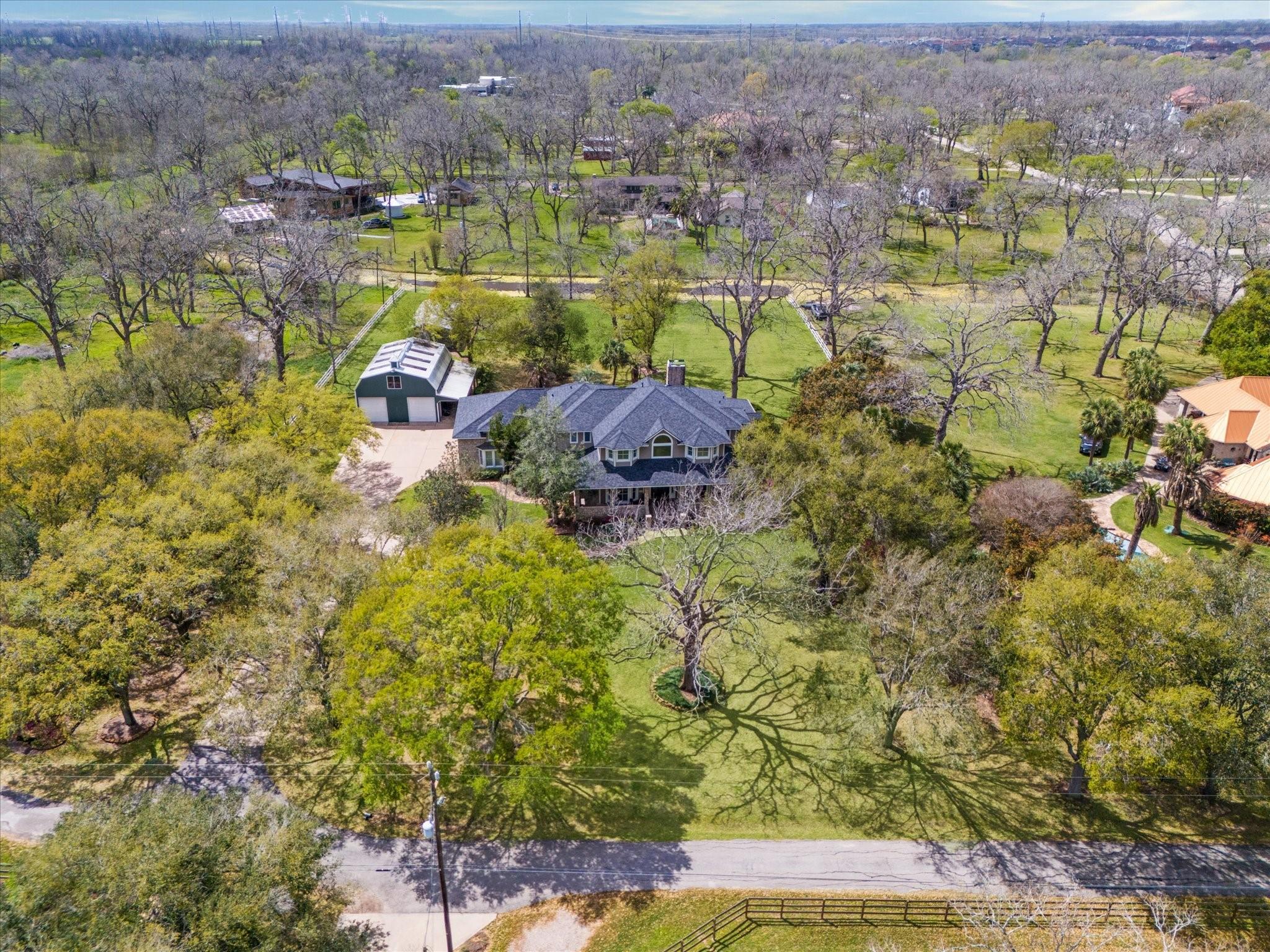 Sugar Land, Texas, 77479, United States, 4 Bedrooms Bedrooms, ,4 BathroomsBathrooms,Residential,Active,1914847