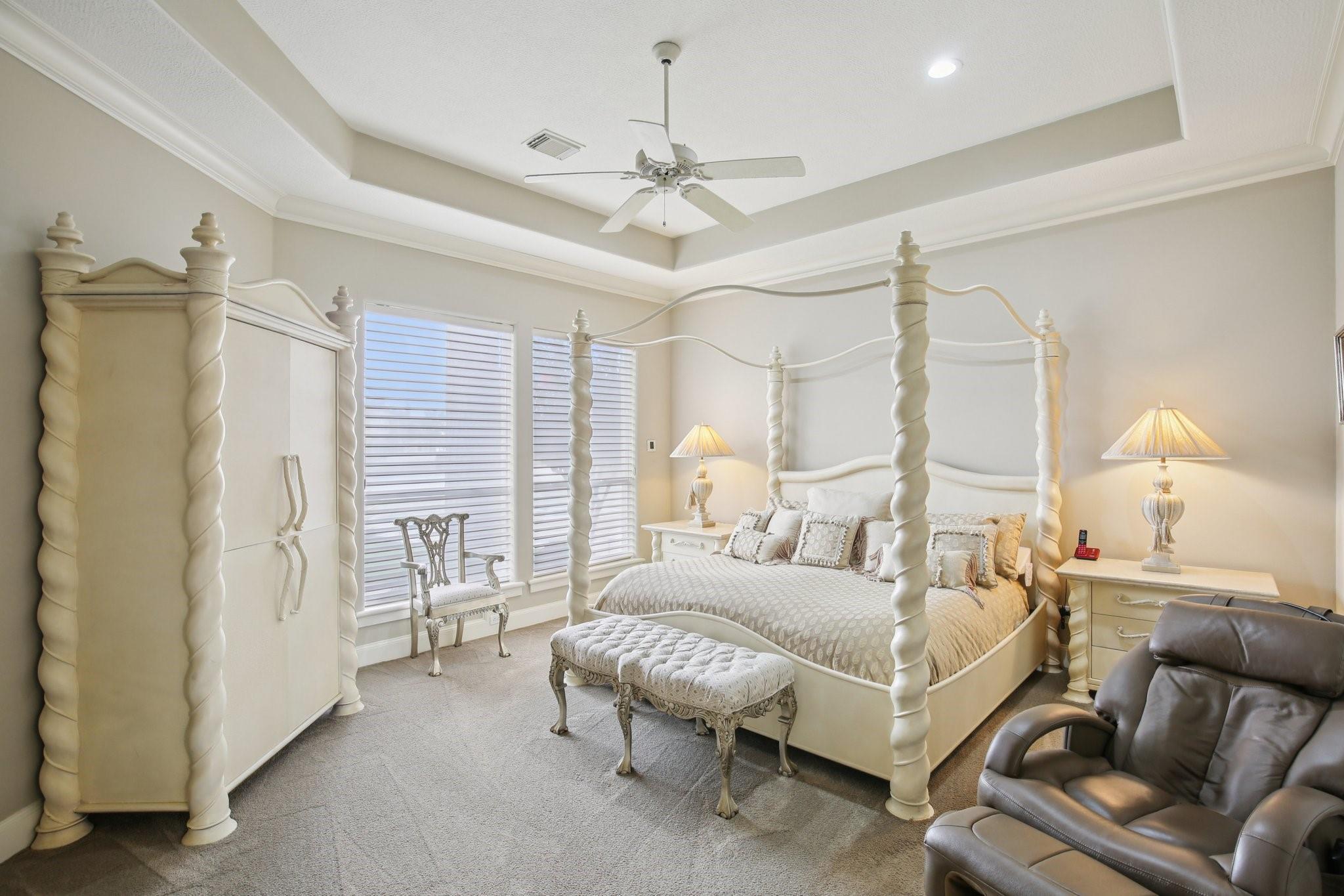 Montgomery, Texas, 77356, United States, 4 Bedrooms Bedrooms, ,5 BathroomsBathrooms,Residential,Active,1894542