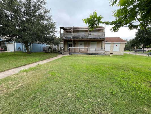 104 12TH AVE N, TEXAS CITY, TX 77590, photo 3 of 31