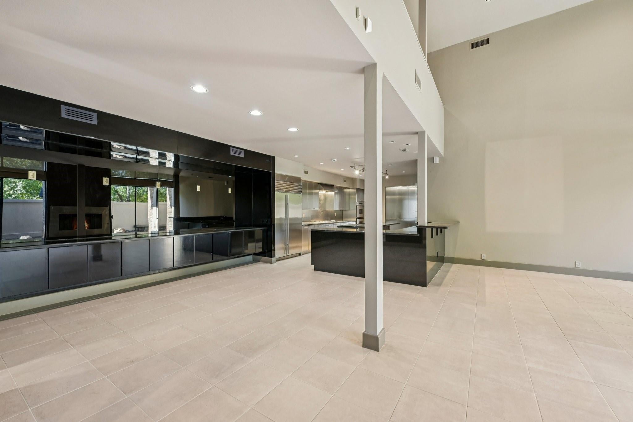 Houston, Texas, 77027, United States, 3 Bedrooms Bedrooms, ,4 BathroomsBathrooms,Residential,Active,1969670