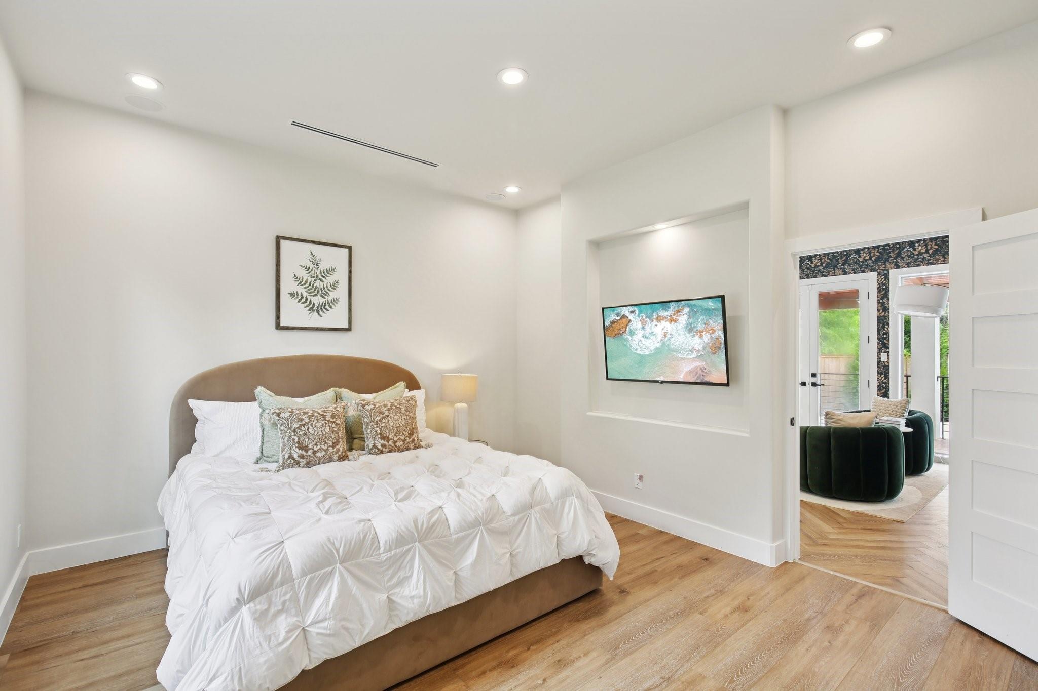 Houston, Texas, 77079, United States, 5 Bedrooms Bedrooms, ,6 BathroomsBathrooms,Residential,Active,2010206