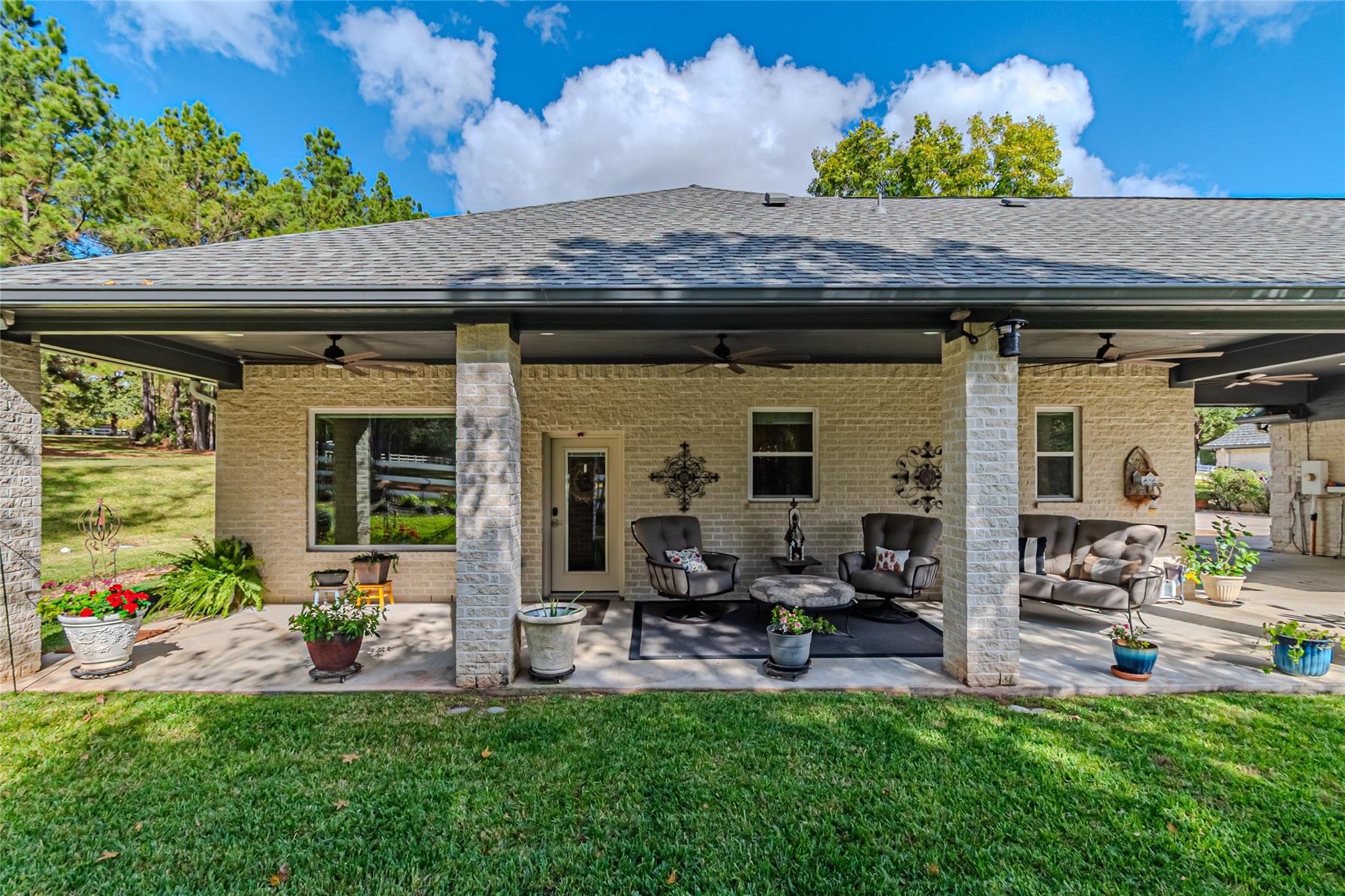 Montgomery, Texas, 77316, United States, 4 Bedrooms Bedrooms, ,7 BathroomsBathrooms,Residential,Active,1993945