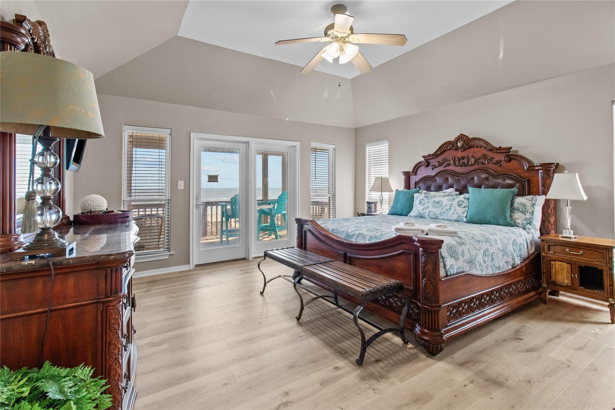 Galveston, Texas, 77554, United States, 4 Bedrooms Bedrooms, ,5 BathroomsBathrooms,Residential,Active,1985590