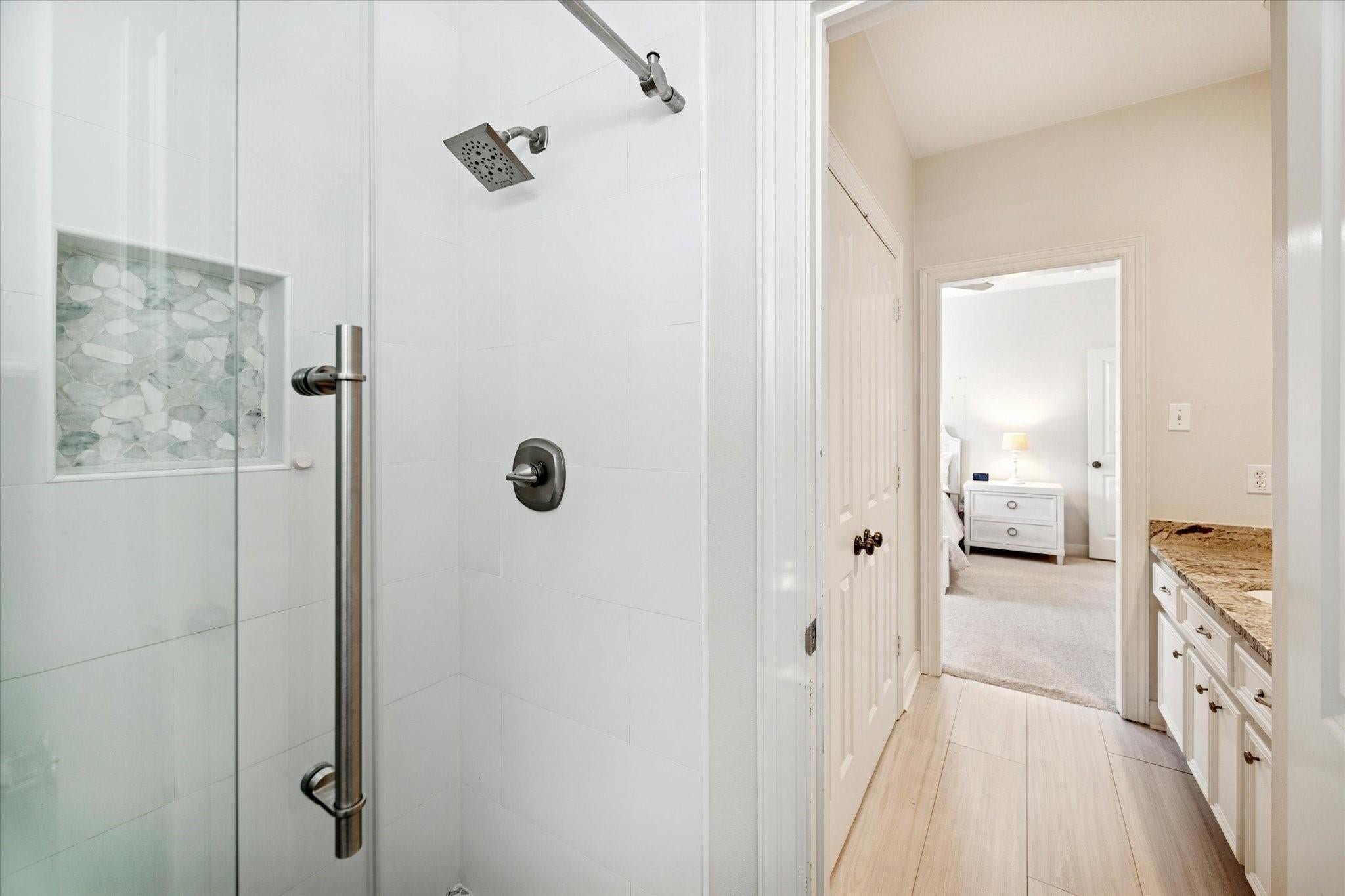 The Woodlands, Texas, 77382, United States, 4 Bedrooms Bedrooms, ,5 BathroomsBathrooms,Residential,Pending,2007189