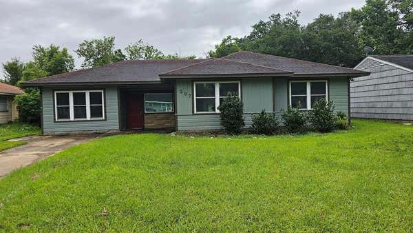 207 REDWOOD ST, LAKE JACKSON, TX 77566 - Image 1