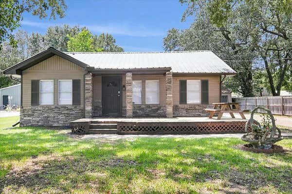 3165 CHARLES AVE, GROVES, TX 77619 - Image 1