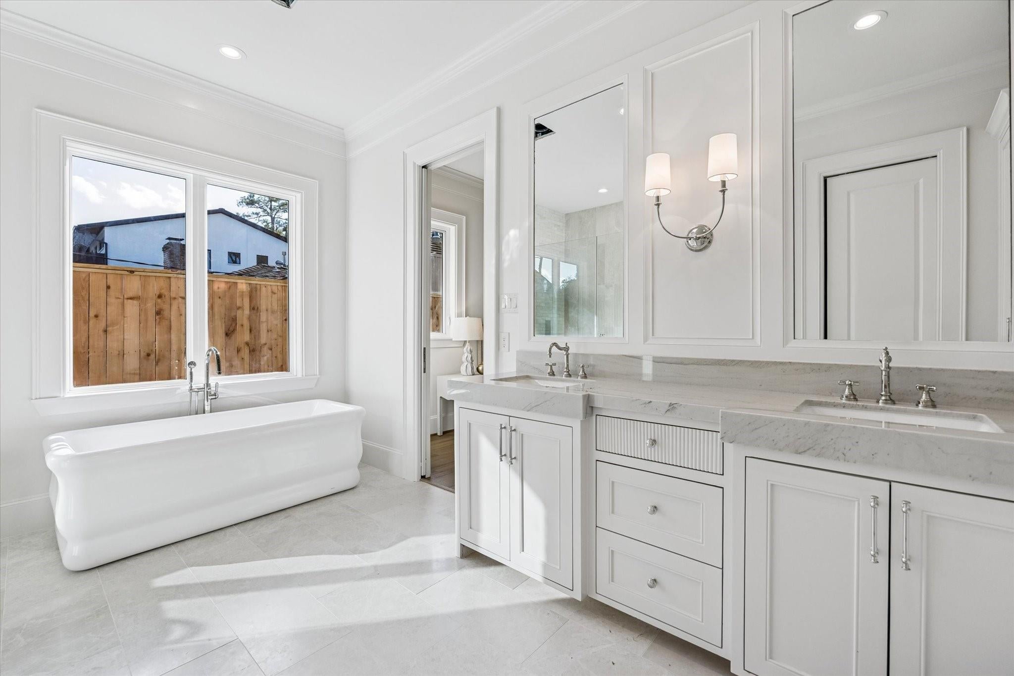 Houston, Texas, 77024, United States, 6 Bedrooms Bedrooms, ,5 BathroomsBathrooms,Residential,Active,1992229