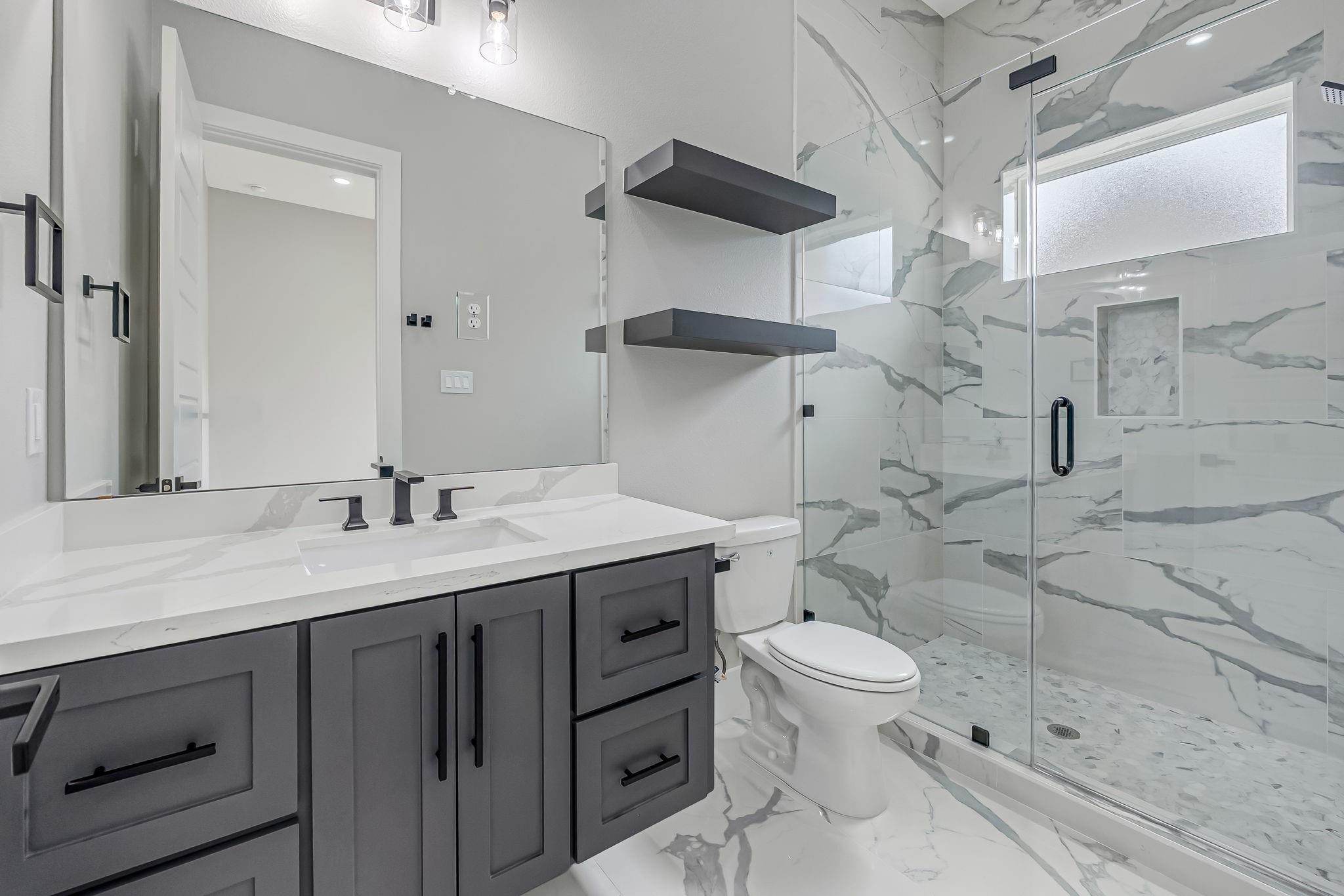 Montgomery, Texas, 77316, United States, 5 Bedrooms Bedrooms, ,6 BathroomsBathrooms,Residential,Active,2015434