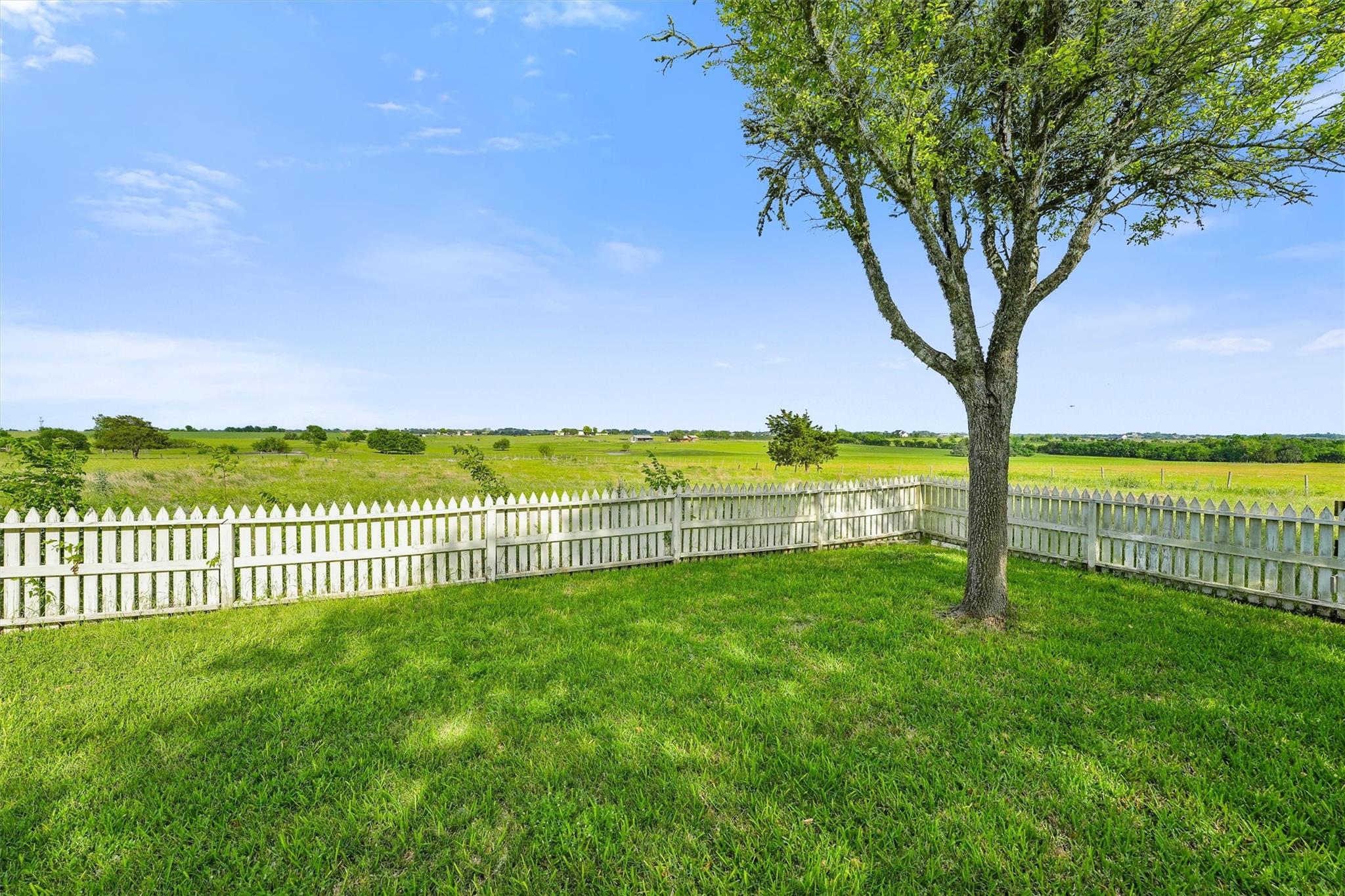 Brenham, Texas, 77833, United States, 3 Bedrooms Bedrooms, ,3 BathroomsBathrooms,Residential,Active,1920281