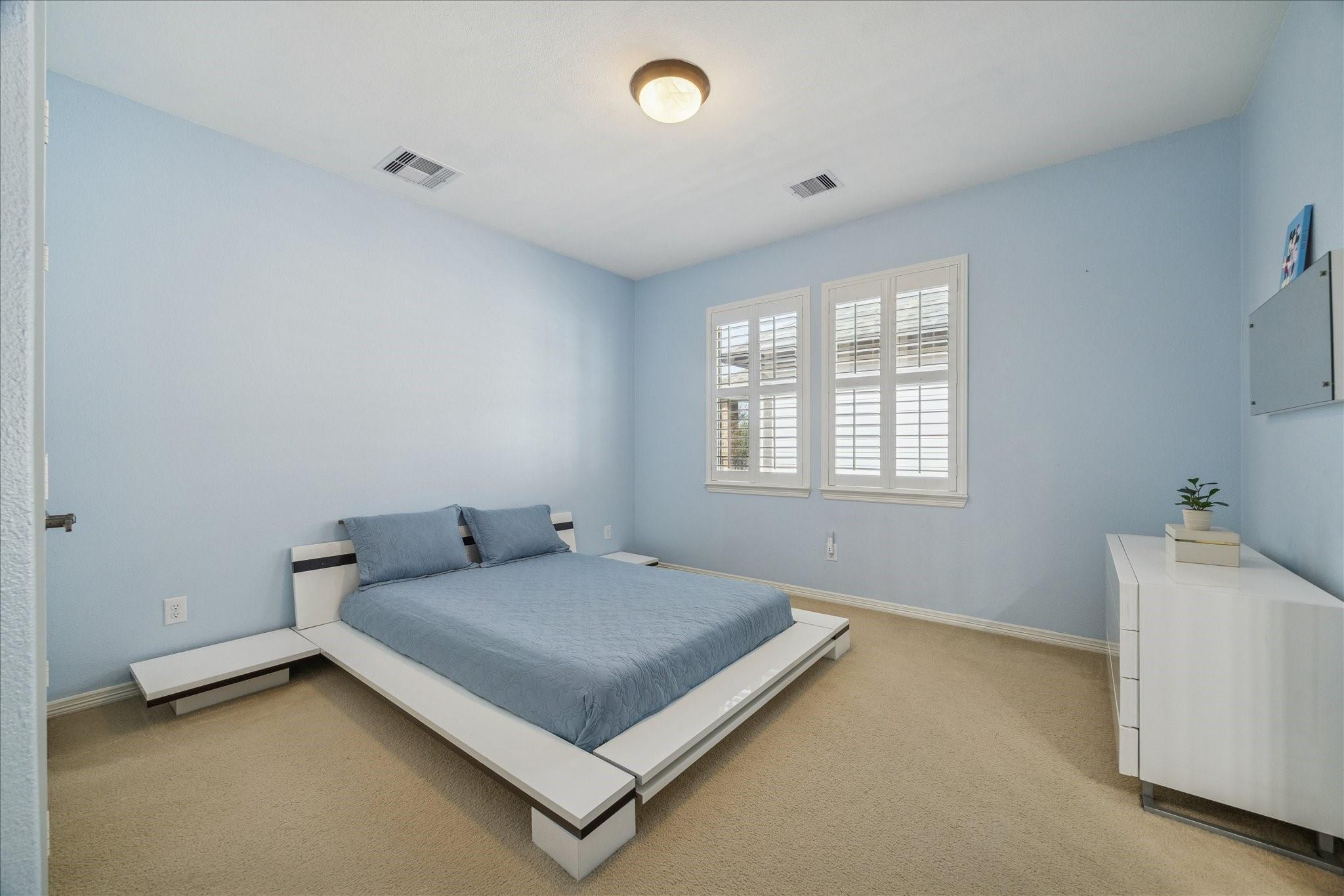 Sugar Land, Texas, 77479, United States, 4 Bedrooms Bedrooms, ,4 BathroomsBathrooms,Residential,Active,1969660