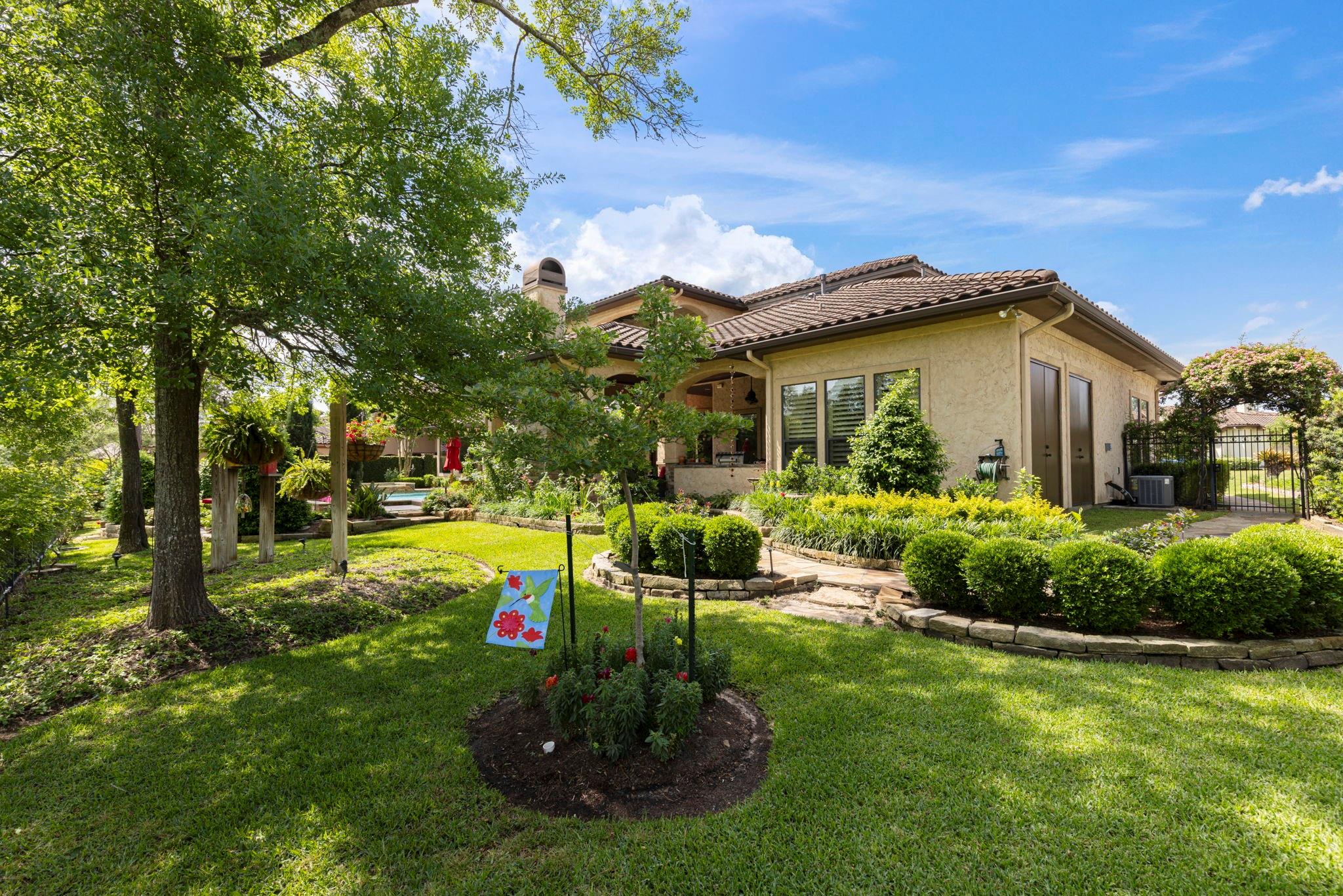 Spring, Texas, 77389, United States, 4 Bedrooms Bedrooms, ,5 BathroomsBathrooms,Residential,Active,1990585