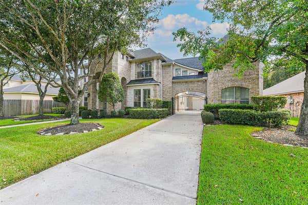 13318 GREENWOOD LAKES LN, HOUSTON, TX 77044 - Image 1