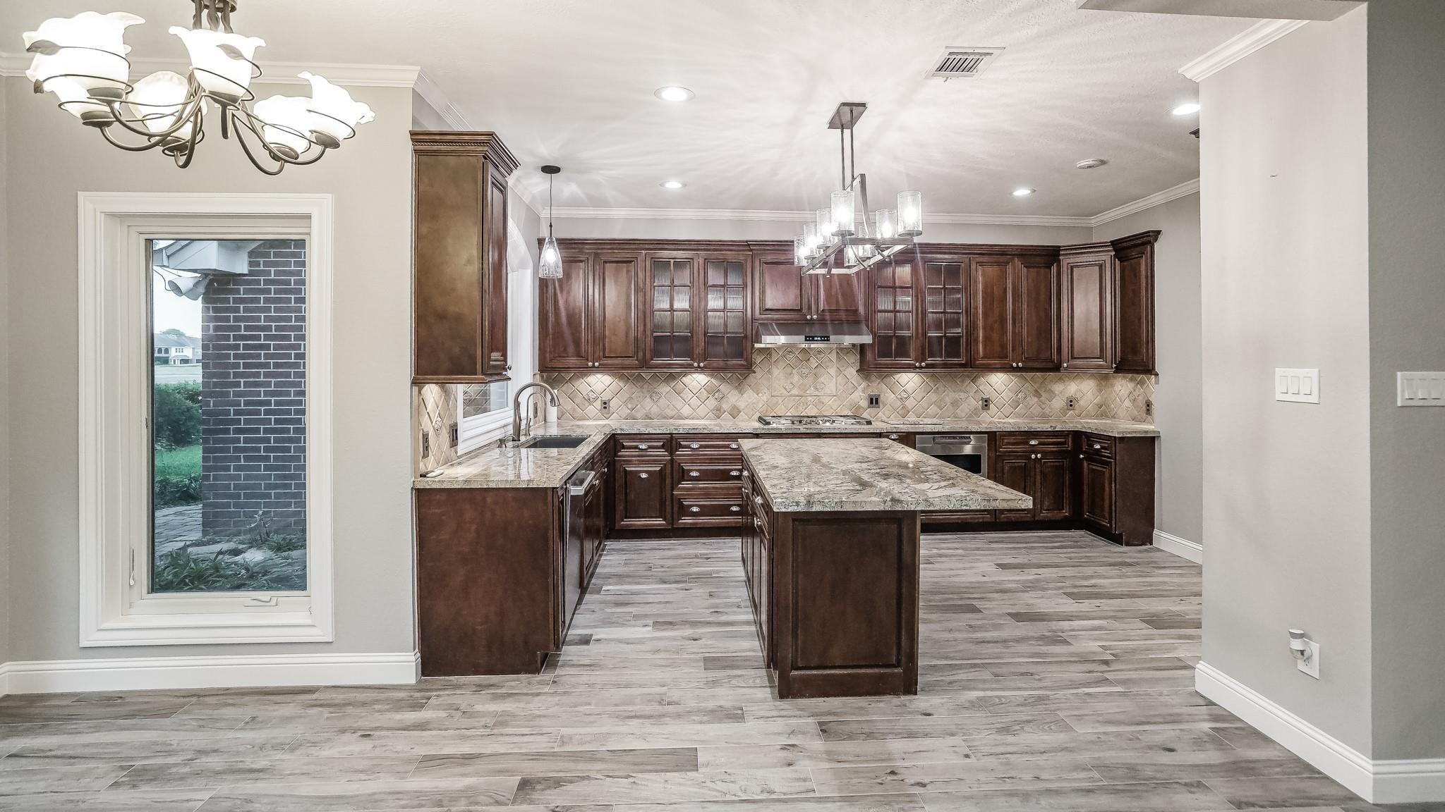 Sugar Land, Texas, 77479, United States, 5 Bedrooms Bedrooms, ,4 BathroomsBathrooms,Residential,Active,1884873