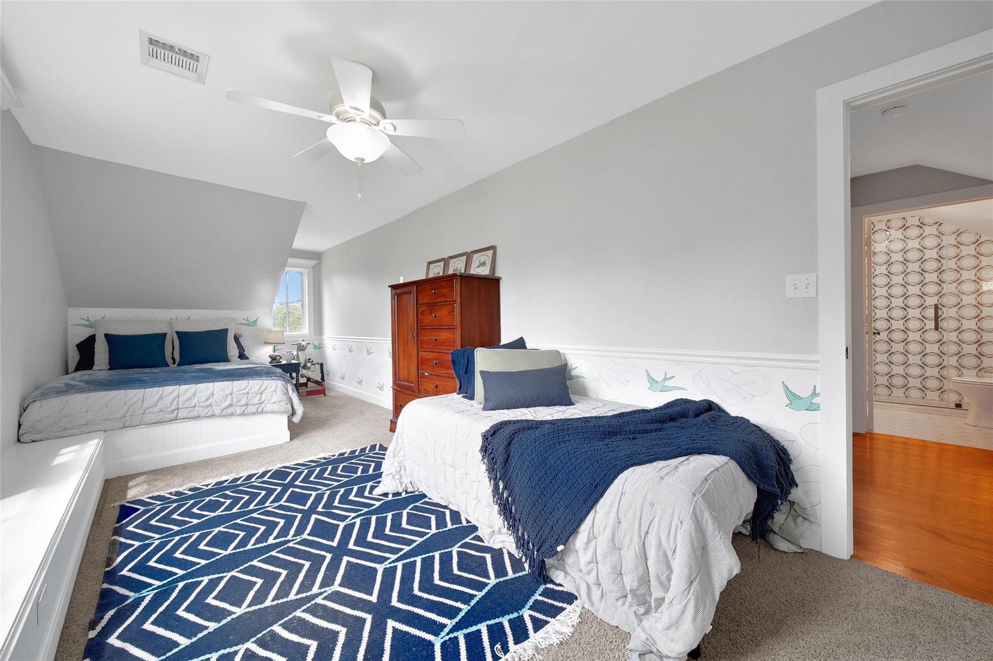 Montgomery, Texas, 77316, United States, 6 Bedrooms Bedrooms, ,8 BathroomsBathrooms,Residential,Active,1970955