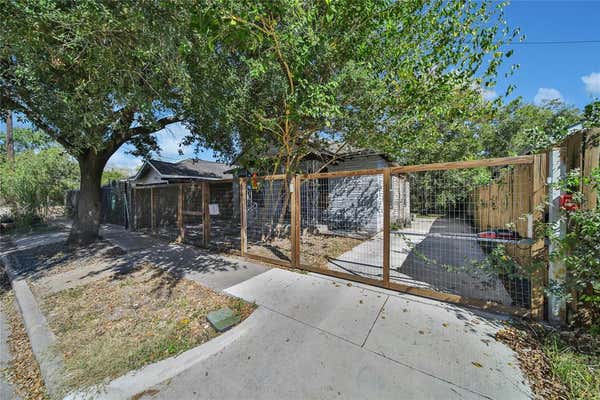 1120 CAPRON ST, HOUSTON, TX 77020 - Image 1